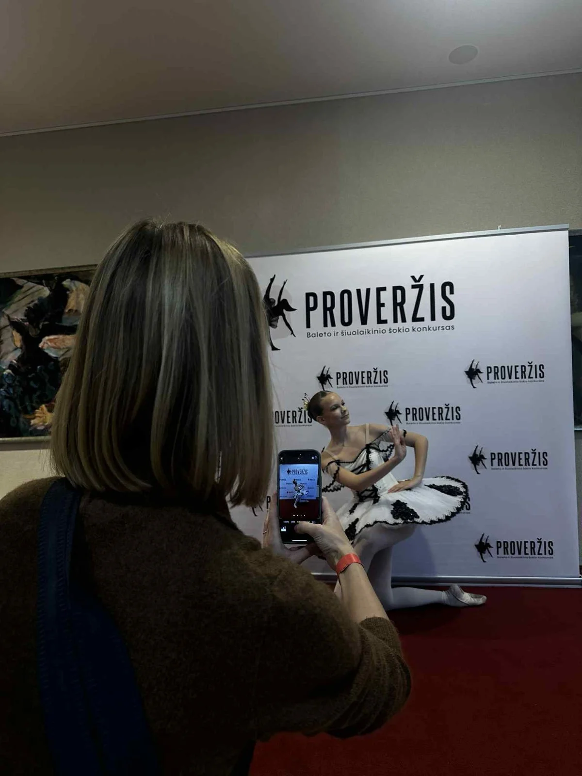 Šokių studijos „Smiltė“ šokėjos pasiekimai baleto ir šiuolaikinio šokio konkurse „Proveržis“

2023 m. lapkričio 15 d. šokių studijos „Smiltė“ šokėjos dalyvavo baleto ir šiuolaikinio šokio konkurse „Proveržis“, kuris vyko Vilniuje.

Sveikiname mūsų ta