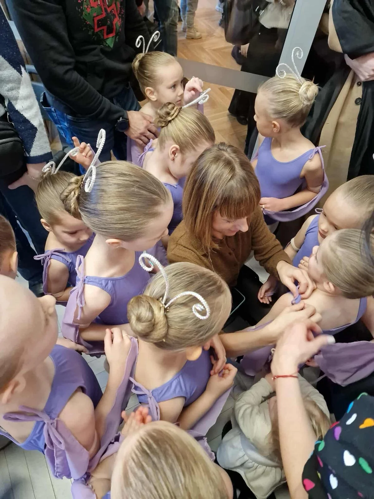 Sveikiname Šokių studiją „Smiltė“ su mažųjų šokėjų pasiekimais!

2023 m. lapkričio 22 d. mūsų mažosios šokėjos dalyvavo šokių konkurse „MOVE“. Baby (4–6 m.) klasikinio šokio kategorijoje „Cukrinės fėjos“ iškovojo II vietą!

Per nepilnus tris mėnesius