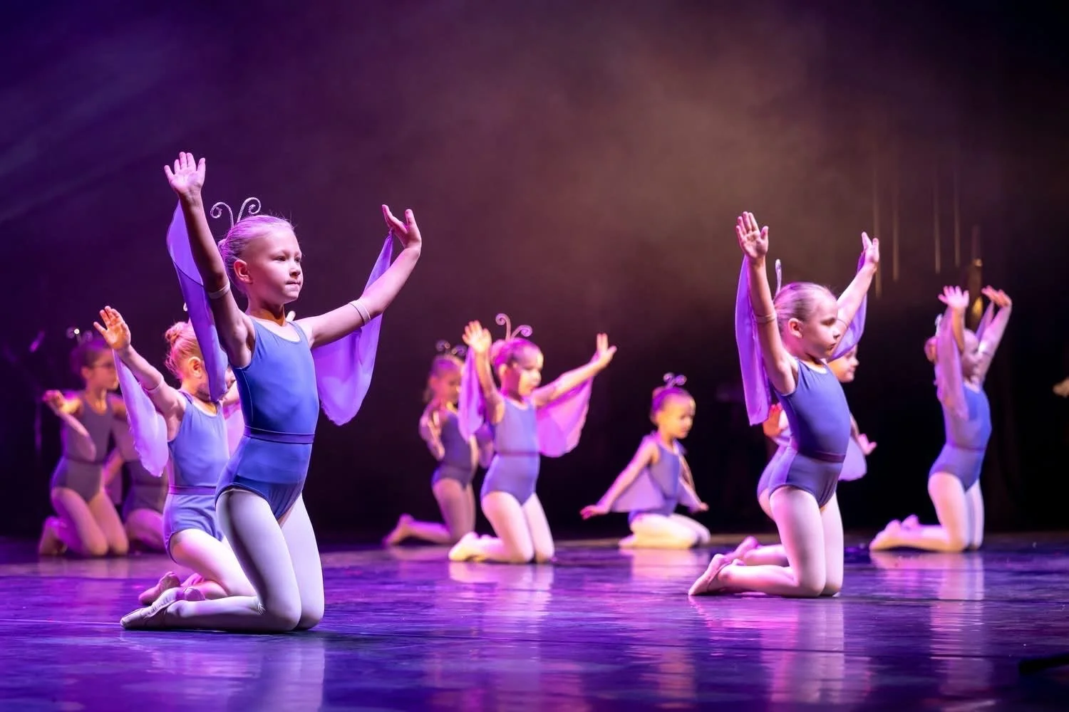 „Sveika, karaliene Žiema“ – išskirtinis koncertas, subūręs Klaipėdos bendruomenę

Klaipėdos karalienės Luizės jaunimo centro teatralizuotas koncertas „Sveika, karaliene Žiema“, kuris jau tapo tradicija, šįkart nuskambėjo Kultūros centre „Žvejų rūmai“