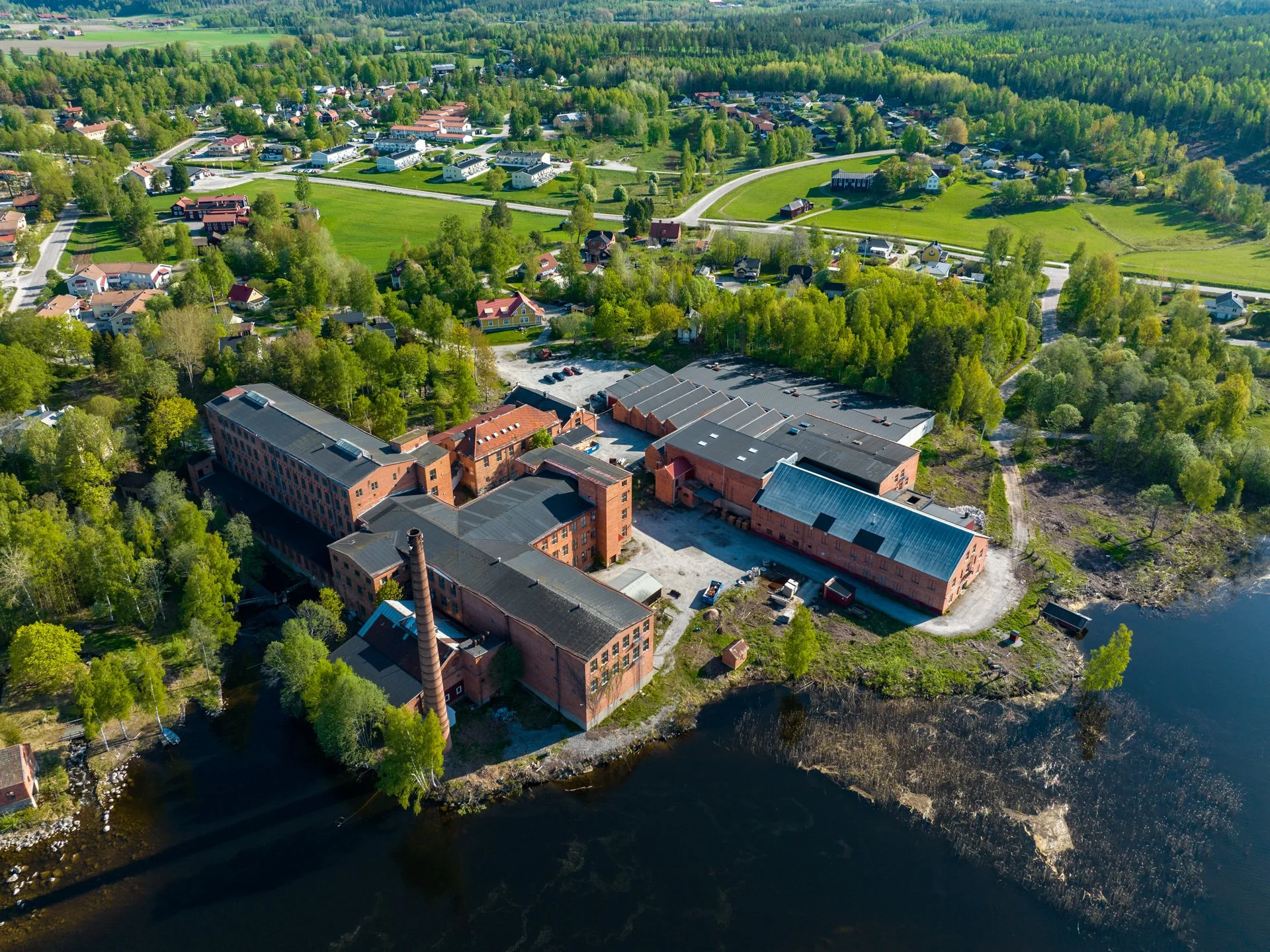 Holma and ReSpin establish Sweden’s first industrial spinning line for recycled textile fibres