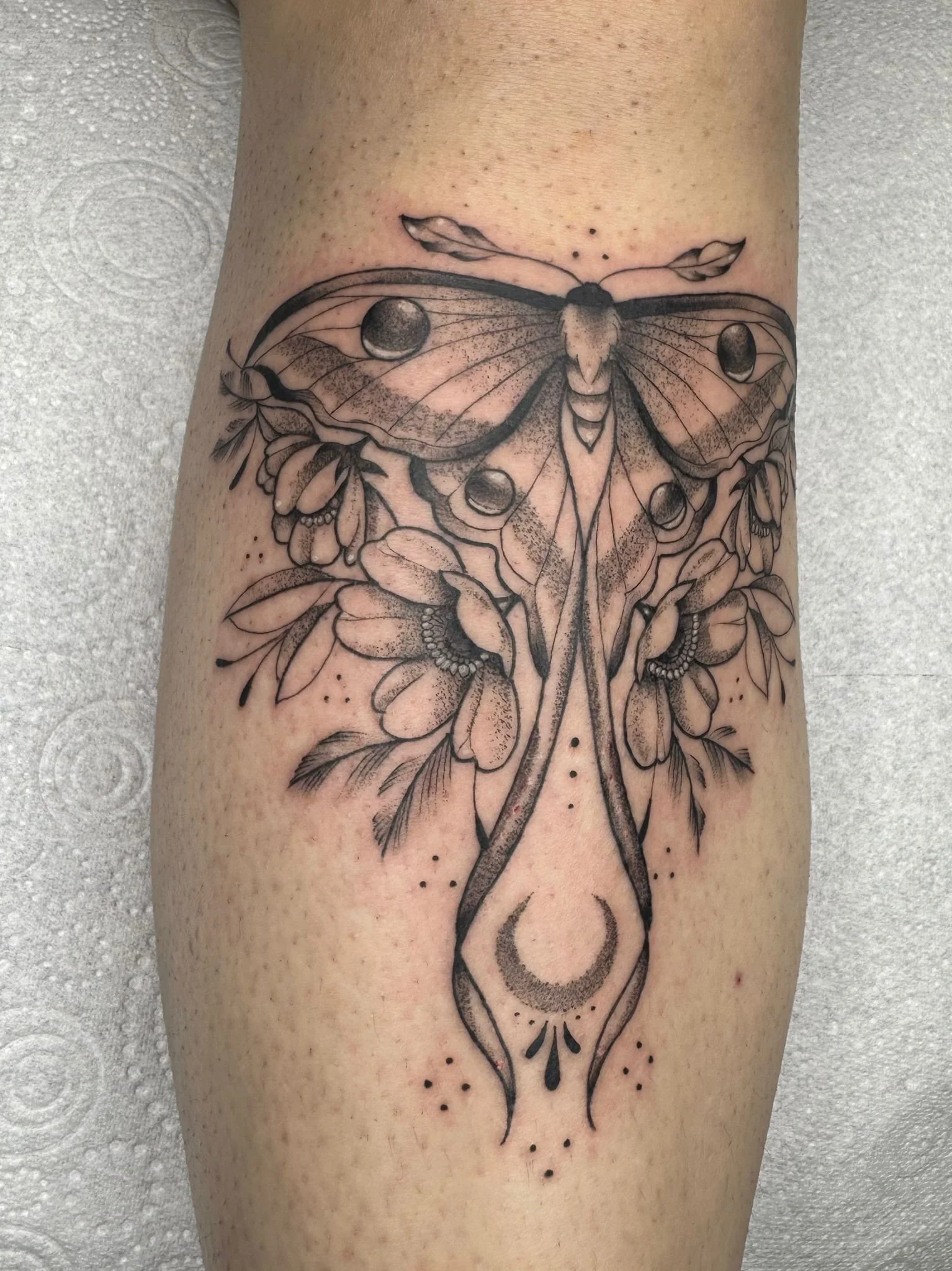 110Izy-Quinn-tattoo-newport.jpg