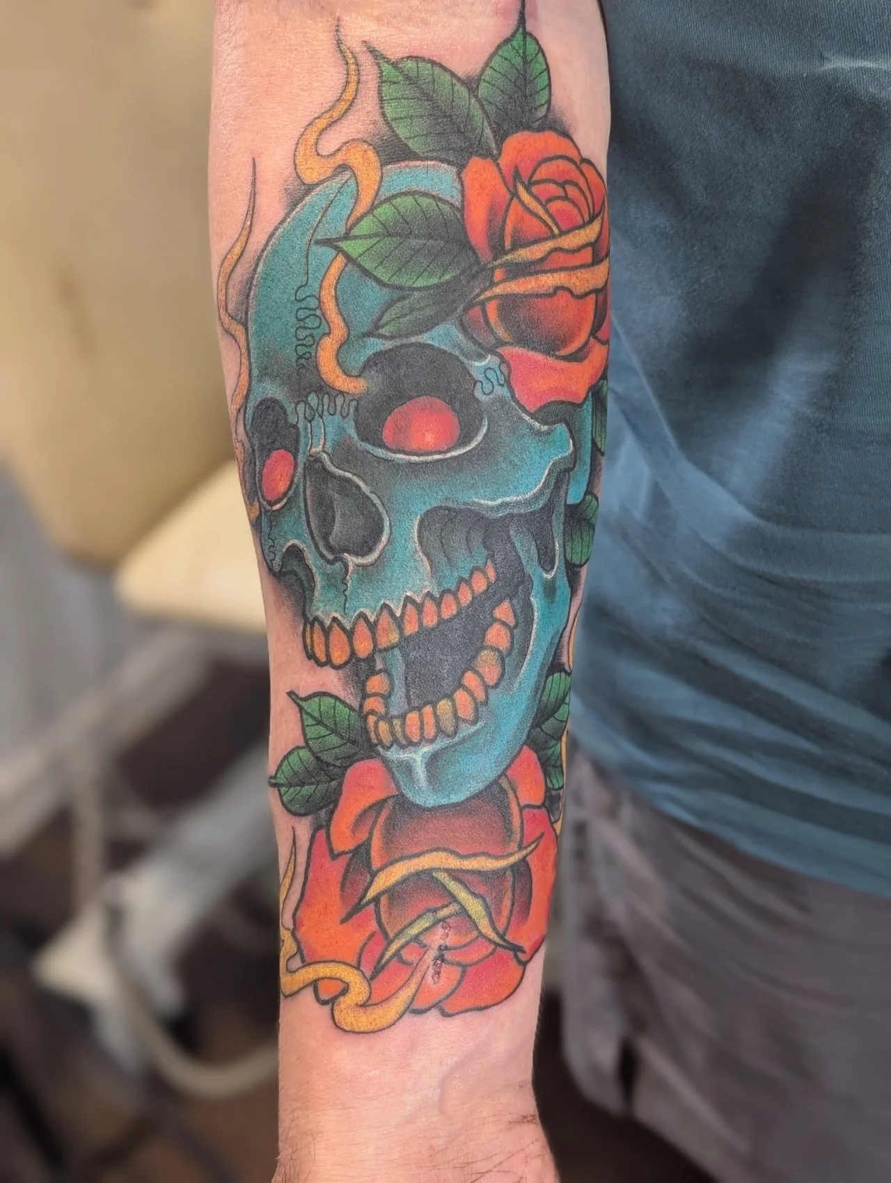 Neo Skull Roses Flames 1.jpg