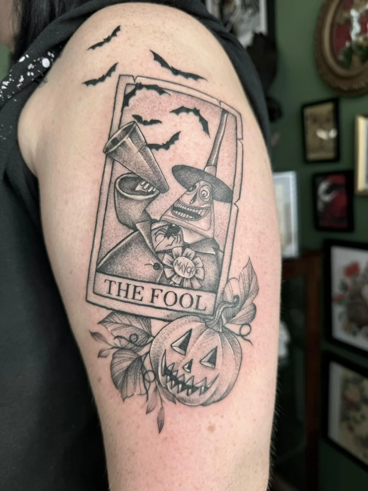 122Izy-Quinn-tattoo-newport.jpg