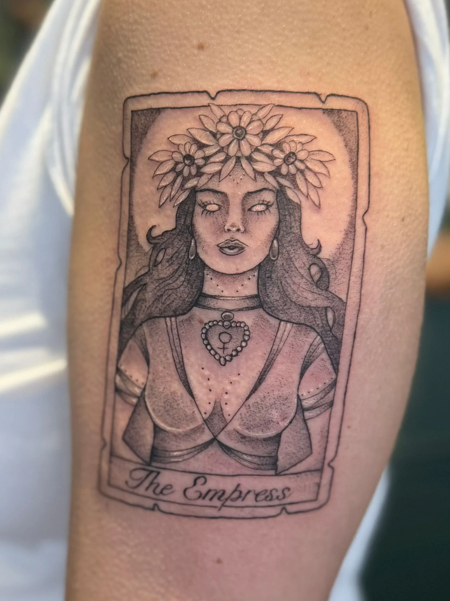 104Izy-Quinn-tattoo-newport.jpg