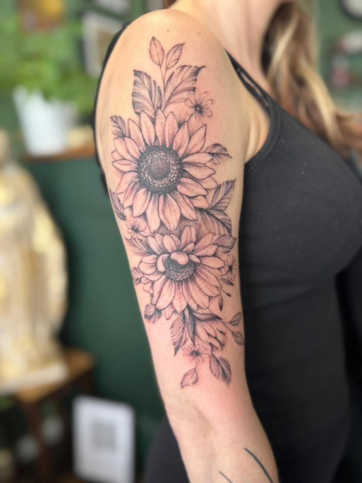 121Izy-Quinn-tattoo-newport.jpg