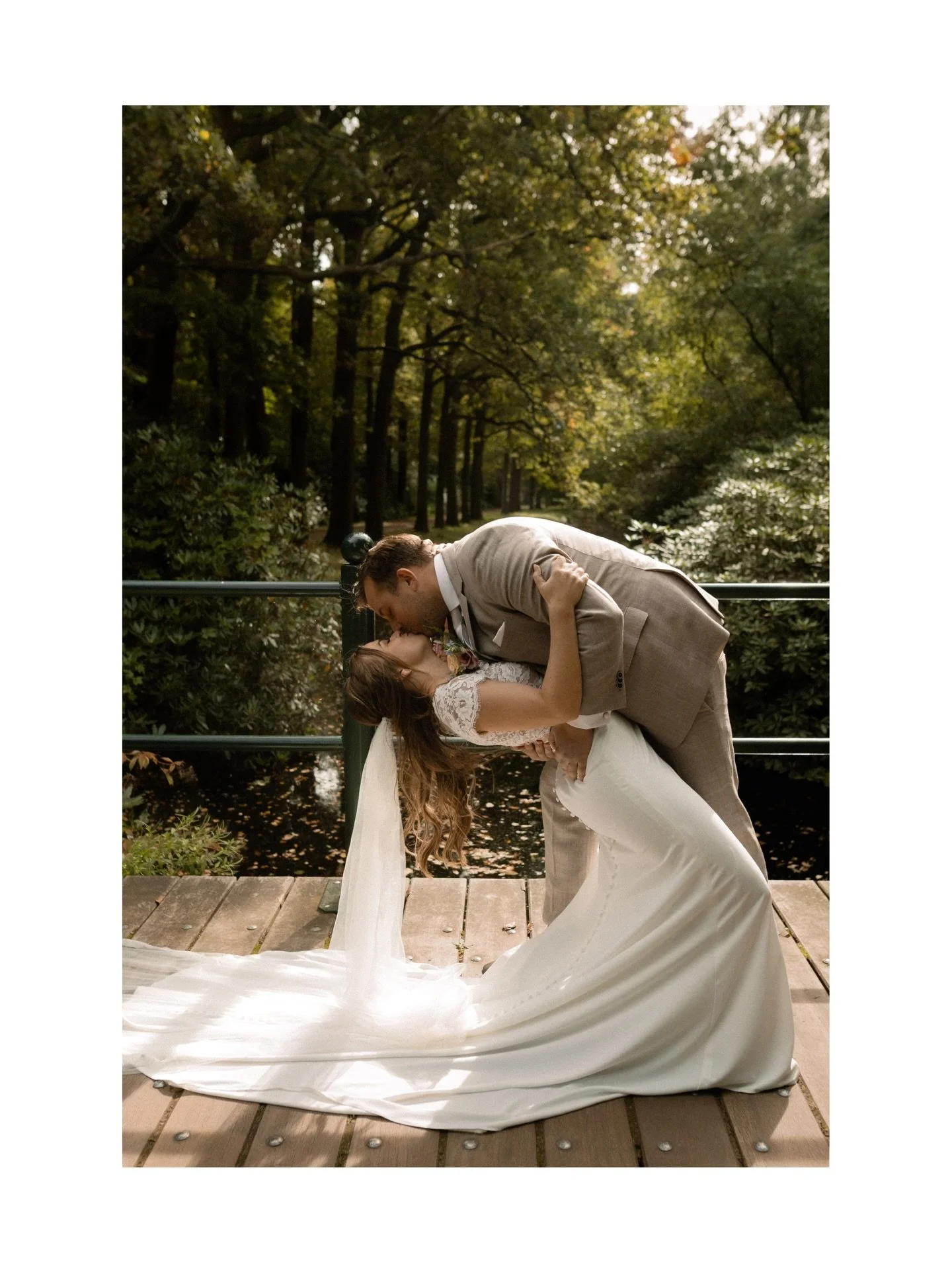 Over precies 14 dagen is het Valentijnsdag 💌. Die dag maken we een te gekke WINACTIE bekend! Maaar, tot die tijd zijn wij ontzettend benieuwd wie volgens jou een love shoot verdient? Of zullen we de regel breken en een shoot naar keuze weggeven? Waa