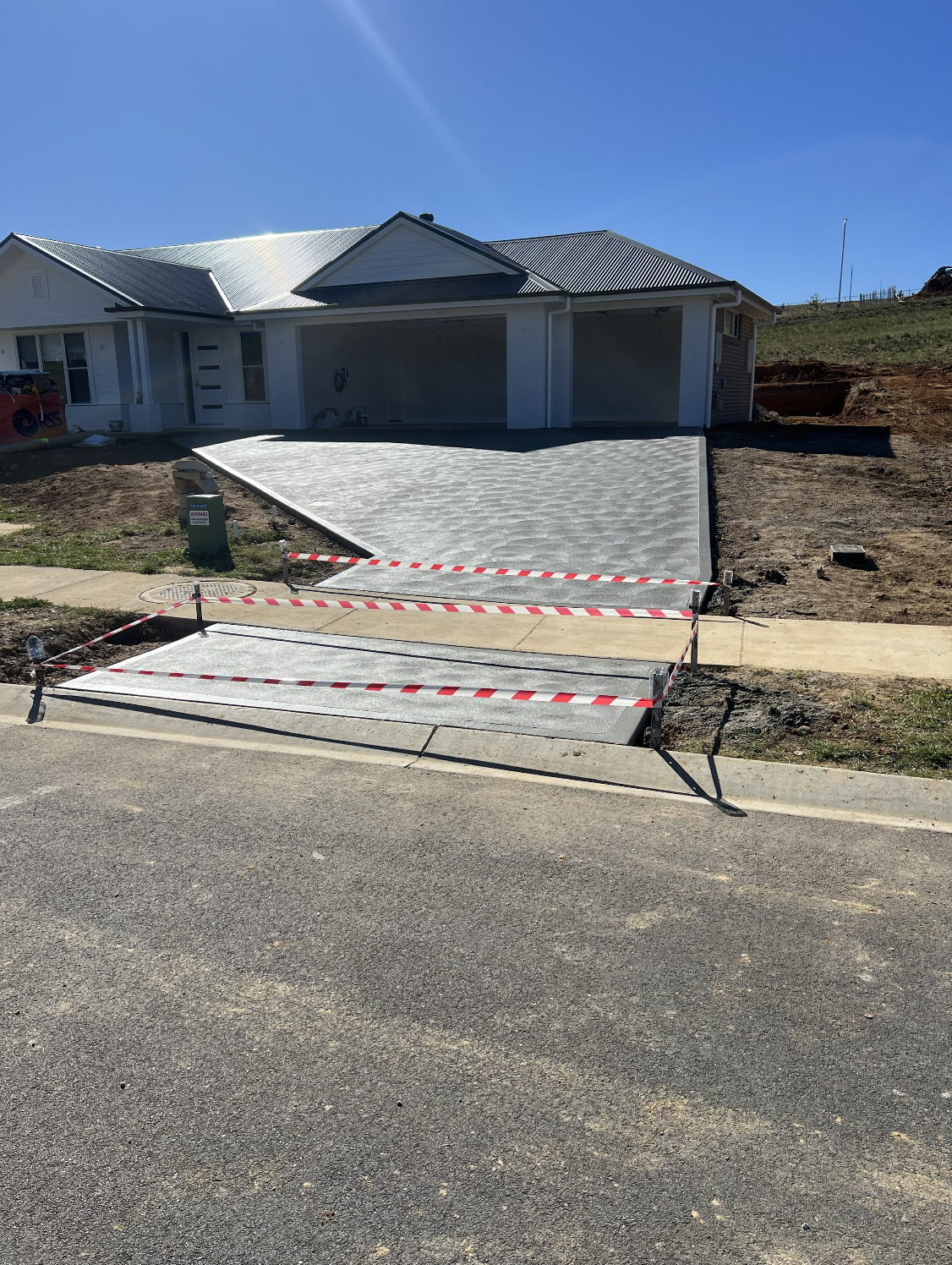 concrete driveway bungendore