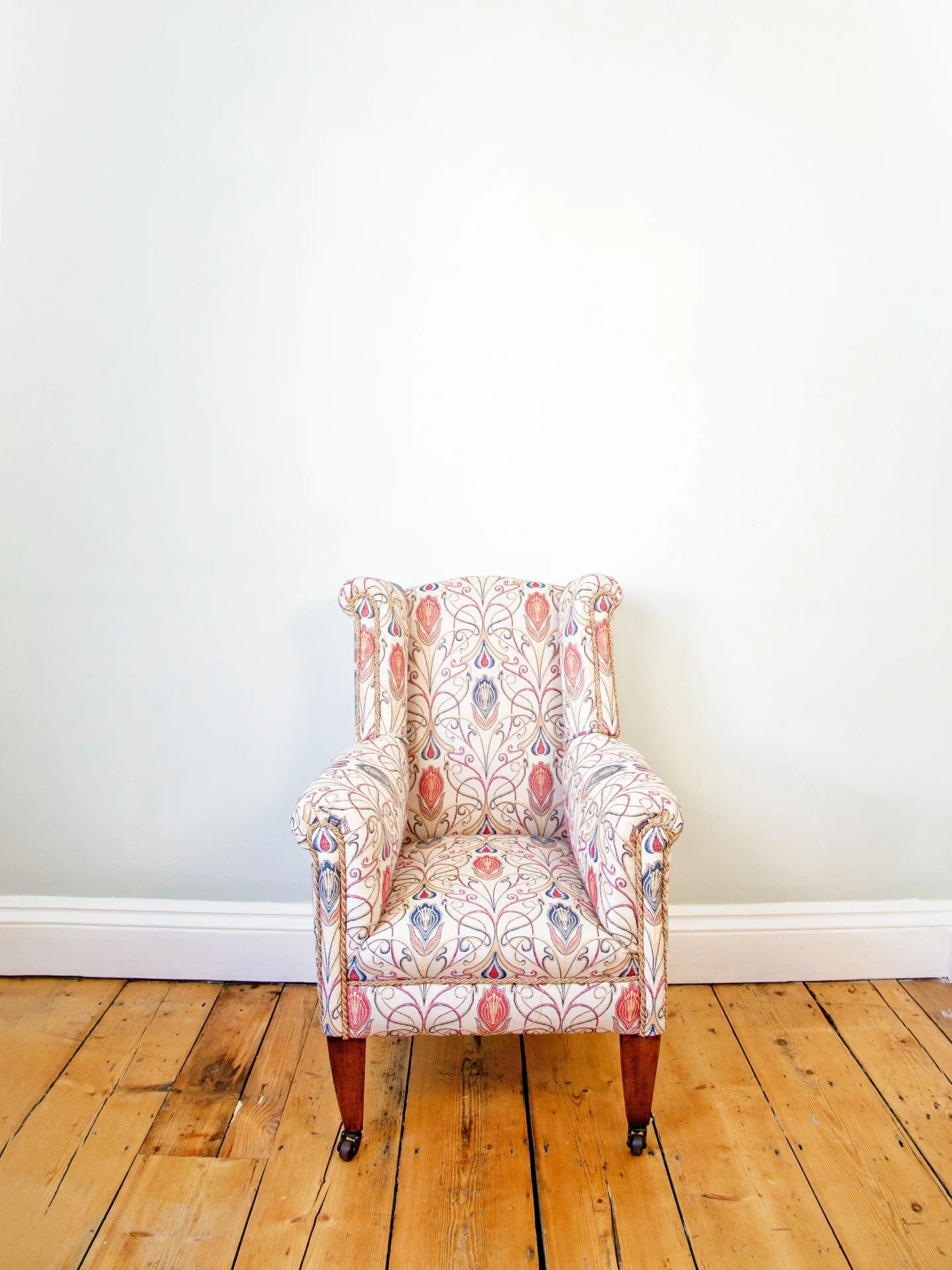 Antique 20th Century Edwardian Child's Armchair Front View