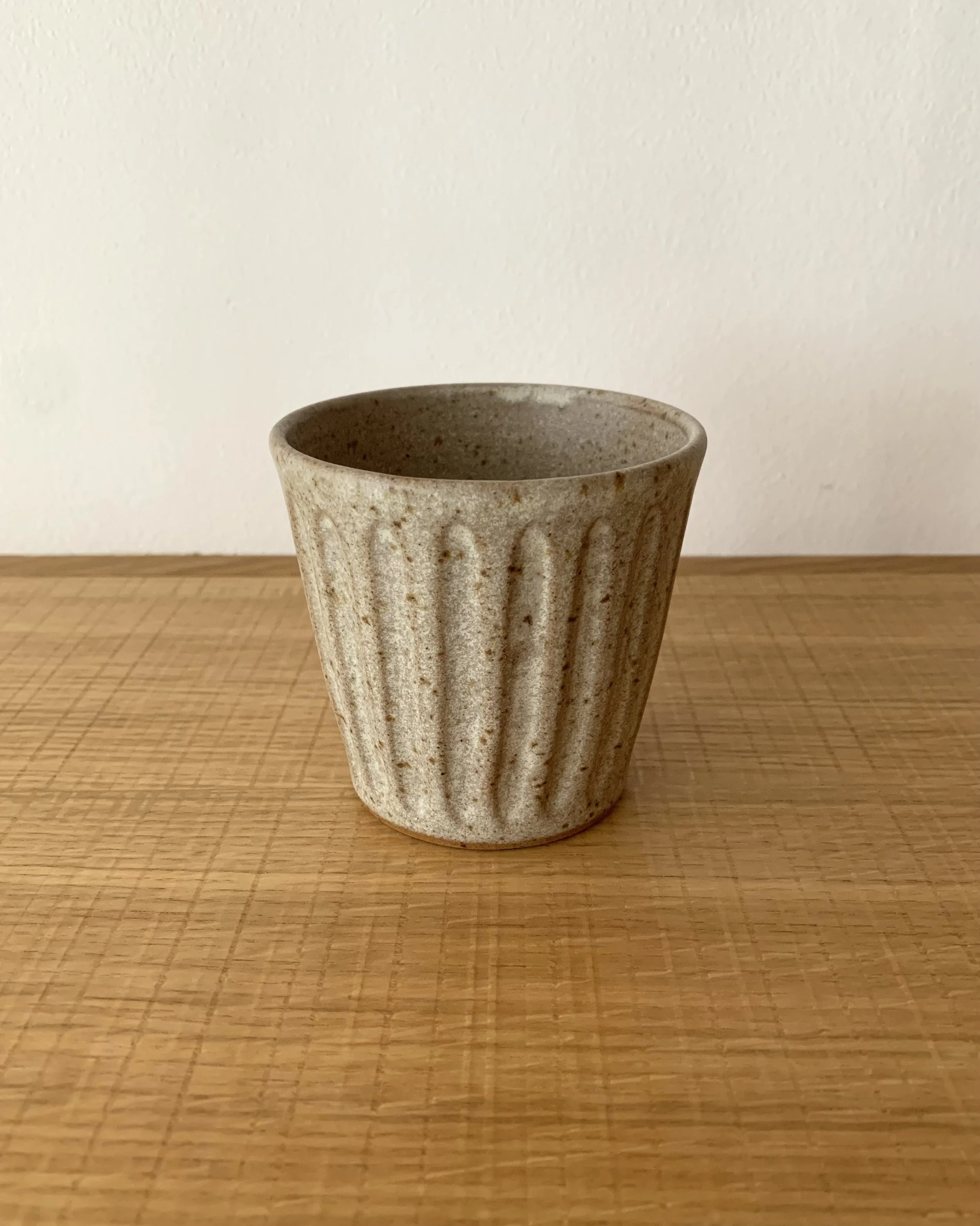 Gorge cup in dark speckle