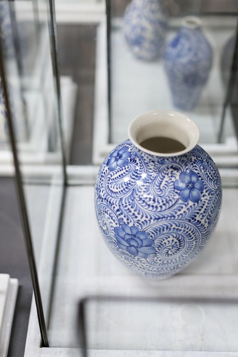 Eleanor Vase 3.jpg