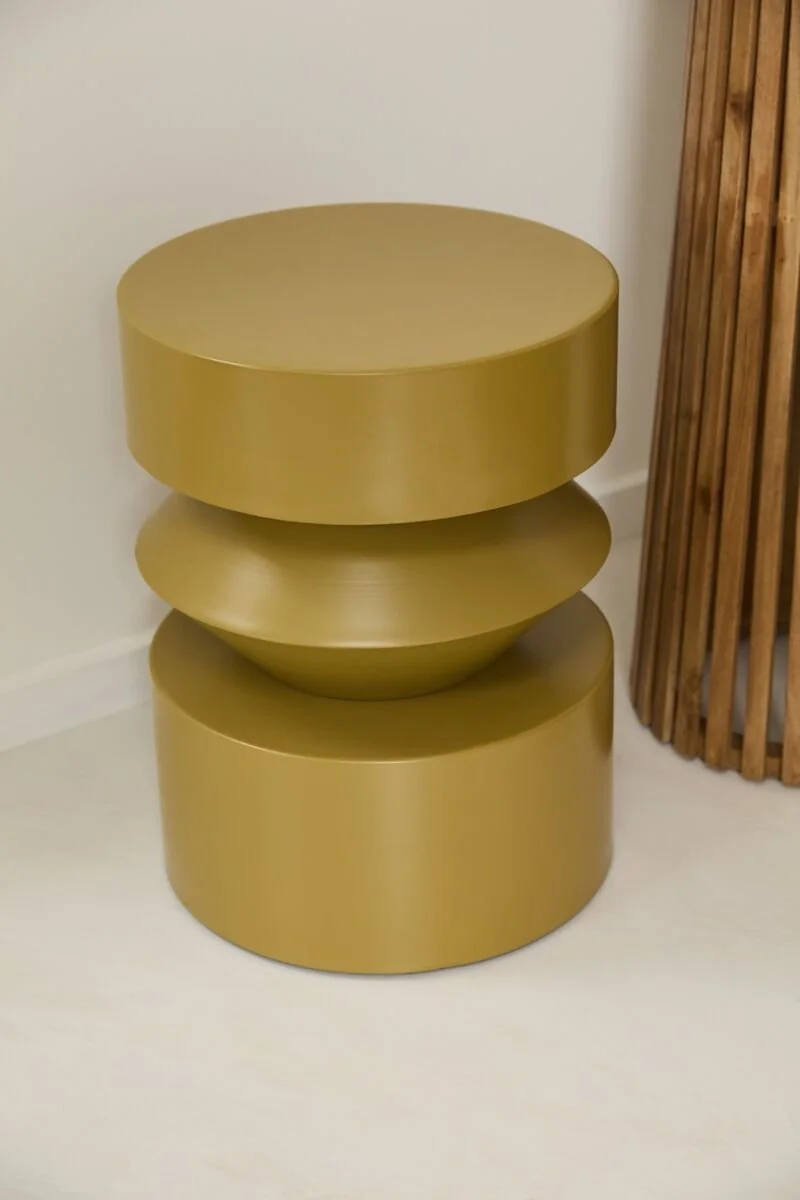 Showcase Accent Table 1.jpg