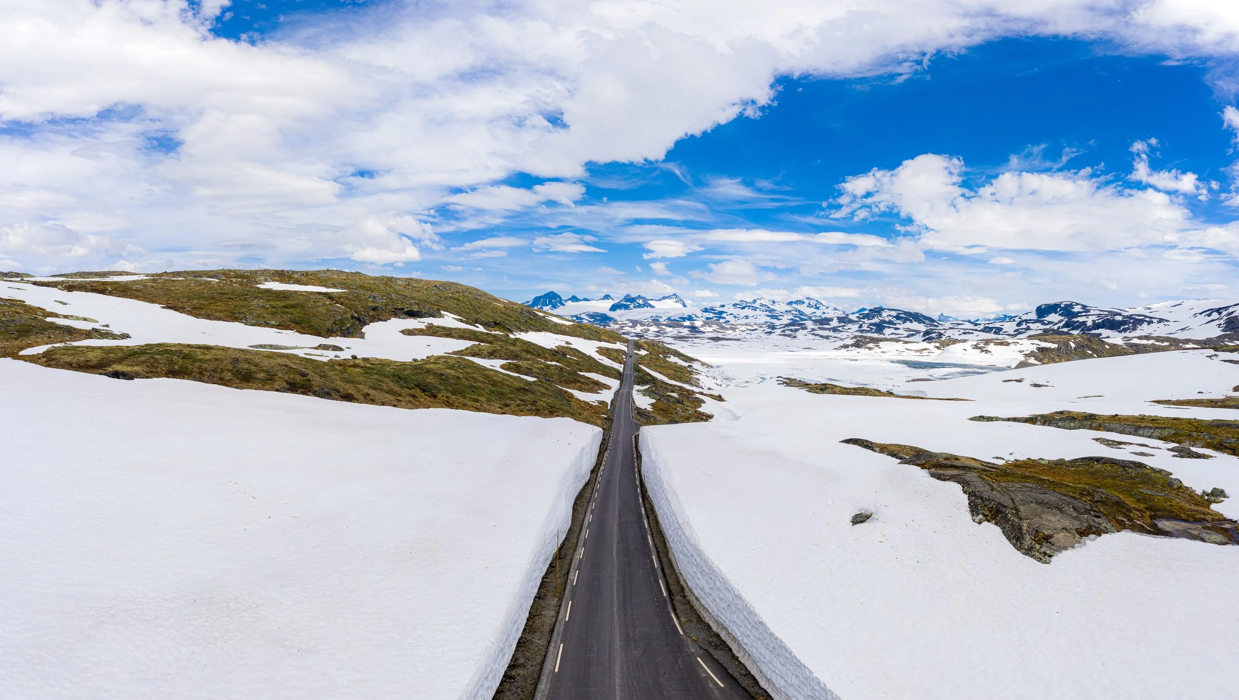 Reisen hit - slik kommer du deg til Jotunheimen fjellstue