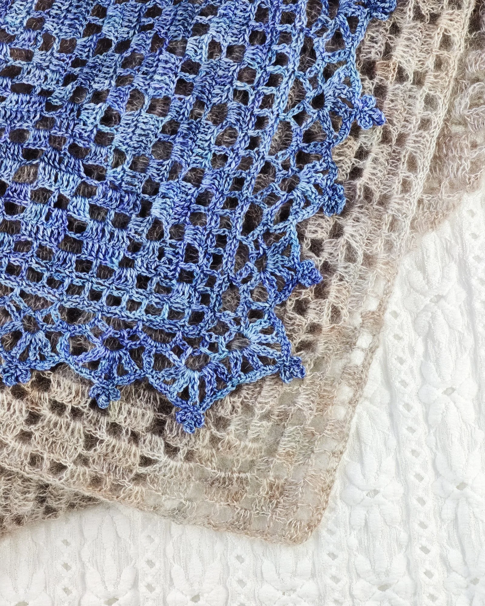Pressed Violets shawl: Mohair version