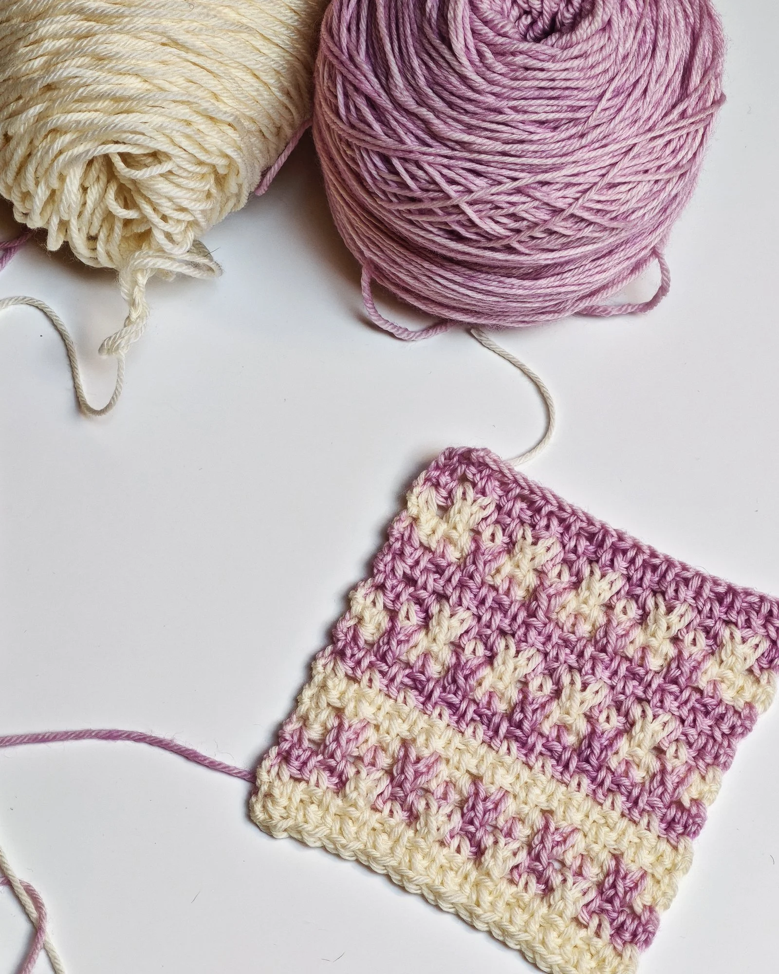Linen Flowers St002.jpg