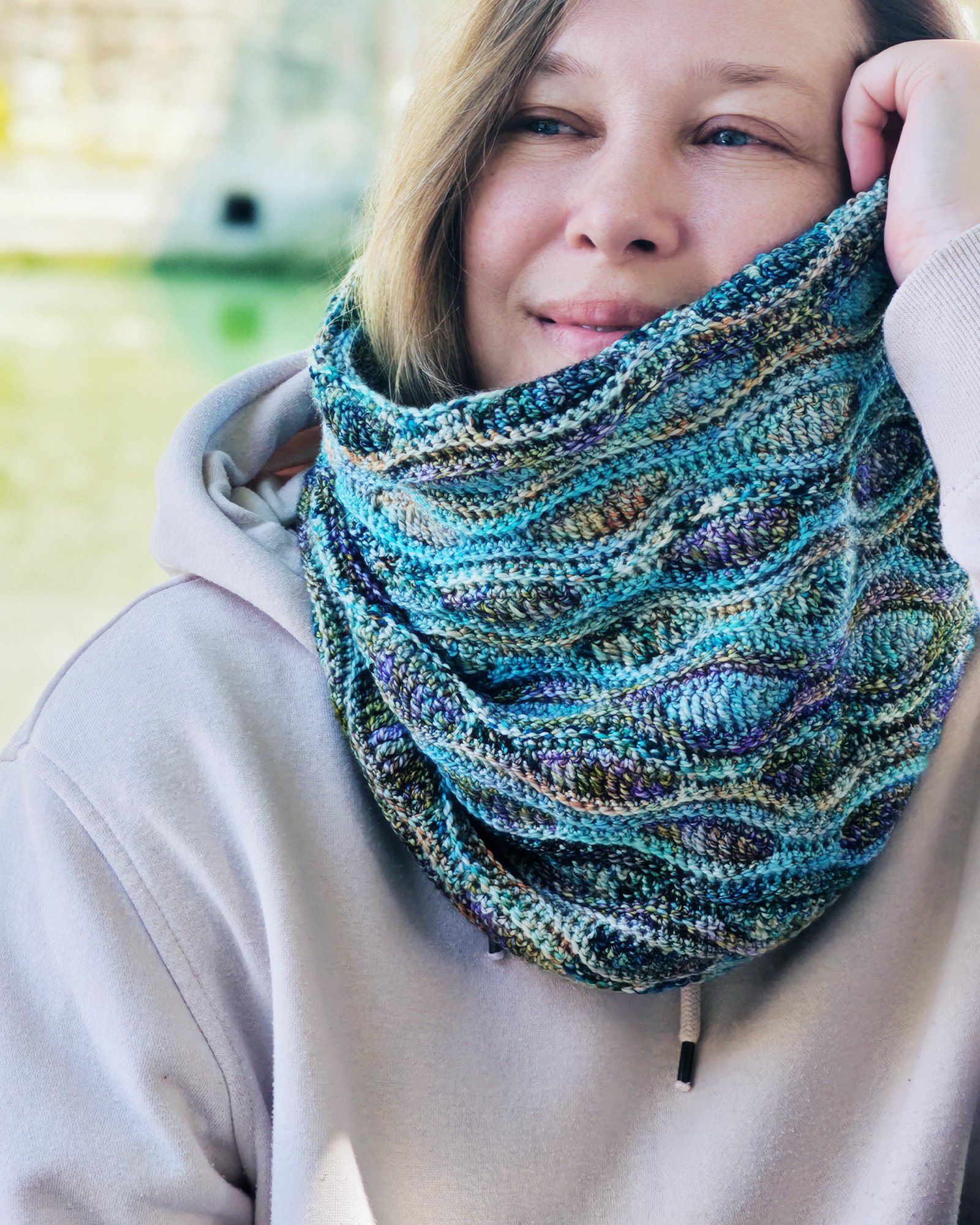 Surf-cowl-worn_close-up2.jpg