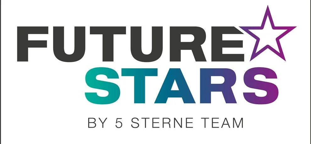 Logo mit dem Text 'FUTURE STARS' und einem Sternsymbol, darunter steht 'BY 5 STERNE TEAM'.