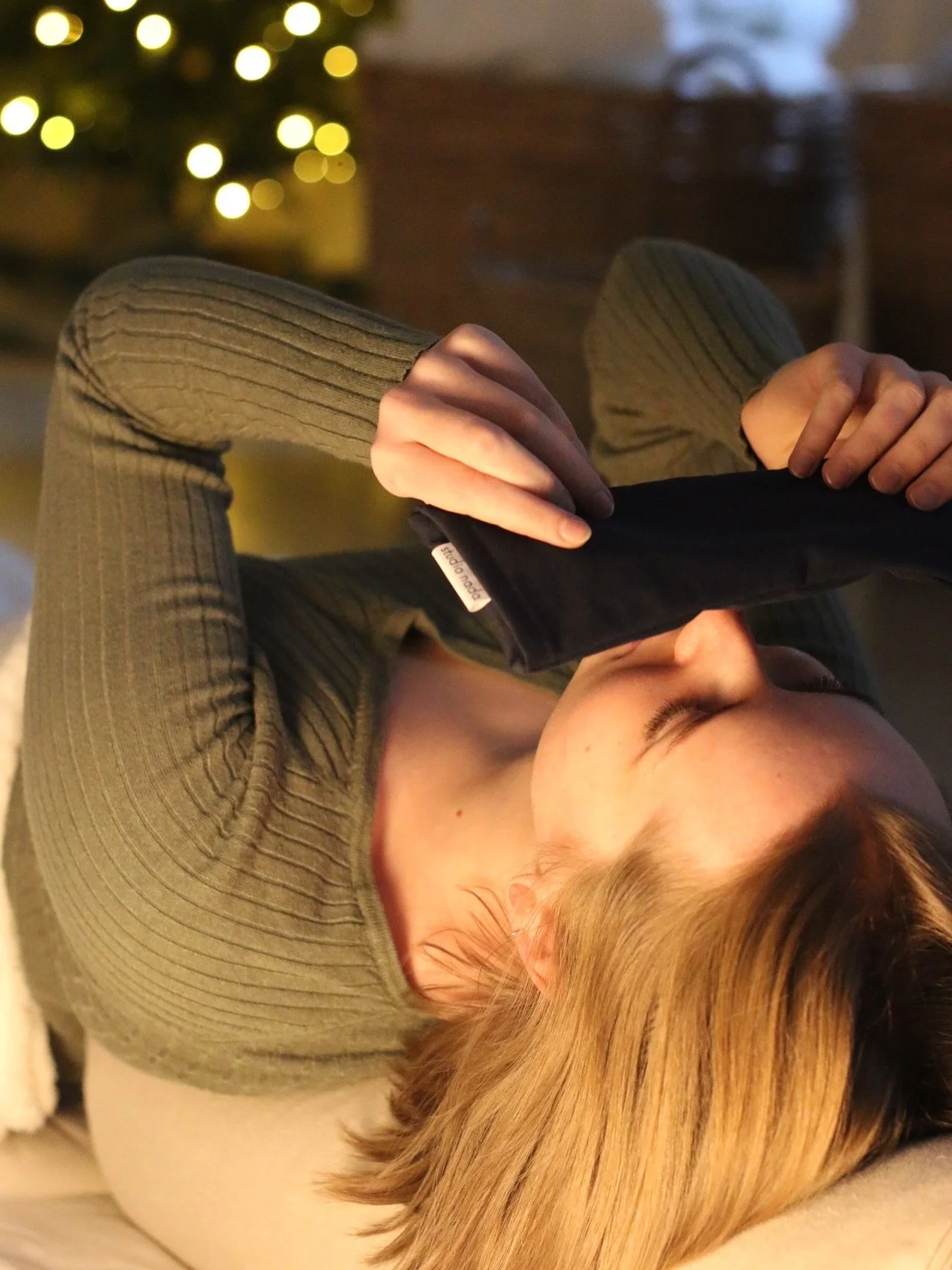 Sulje silm&auml;si ja rentouta mielesi. 

Studio Nadalla on uusia silm&auml;tyynyj&auml;, jotka on valmistettu paikallisesti Kusnisewissa. Silm&auml;tyynyt on t&auml;ytetty pellavansiemenill&auml; ja kuivatulla laventelilla. 

Ne voidaan laittaa paka