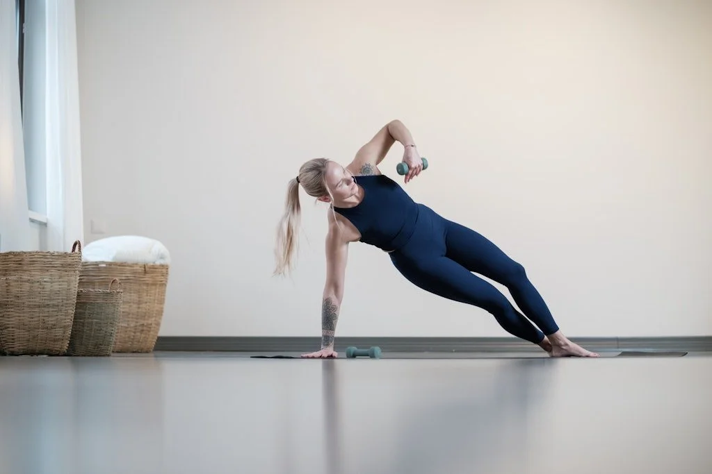 P&auml;ivitetty tuntiaikataulumme on nyt julkaistu ja tarjoaa jokaiselle jotakin &ndash; viikon jokaisena p&auml;iv&auml;n&auml;. Maadoittavista ja lempeist&auml; harjoituksista vahvempiin ja dynaamisempiin harjoituksiin, l&ouml;yd&auml;t runsaasti t