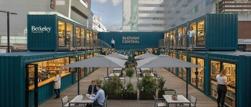 Slough Central 5 Retail - People - Bar (Berkeley).jpg