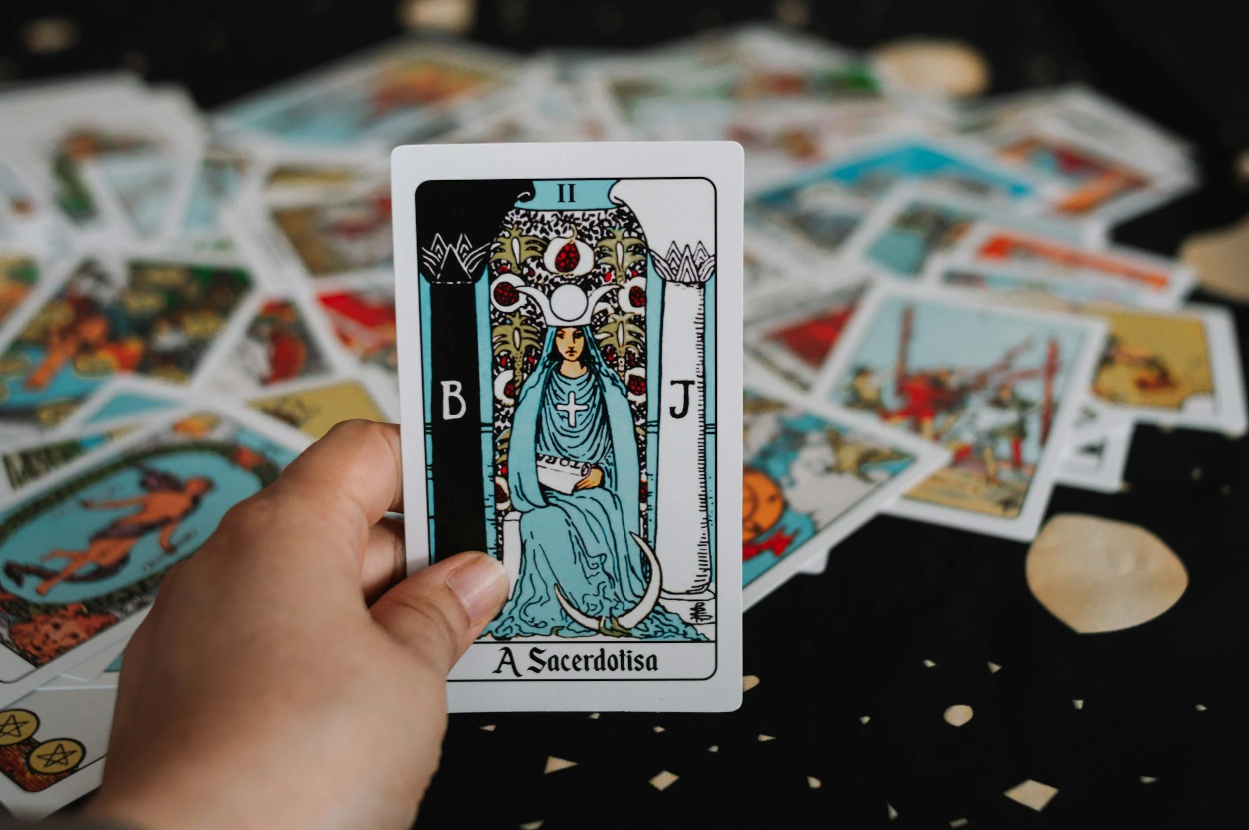 Learn Tarot One Card at a Time