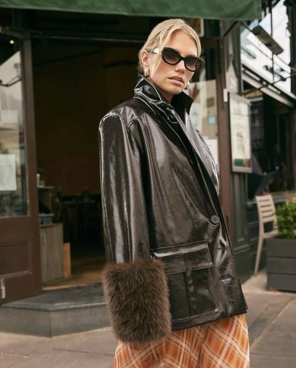 Le showroom @kandhcomms a expos&eacute; chez Hors Des Sentiers.
Une belle &eacute;nergie, de magnifiques collections, et une &eacute;quipe inspirante.

Nous gardons un excellent souvenir de leur venue et suivons leur &eacute;volution avec plaisir 

#