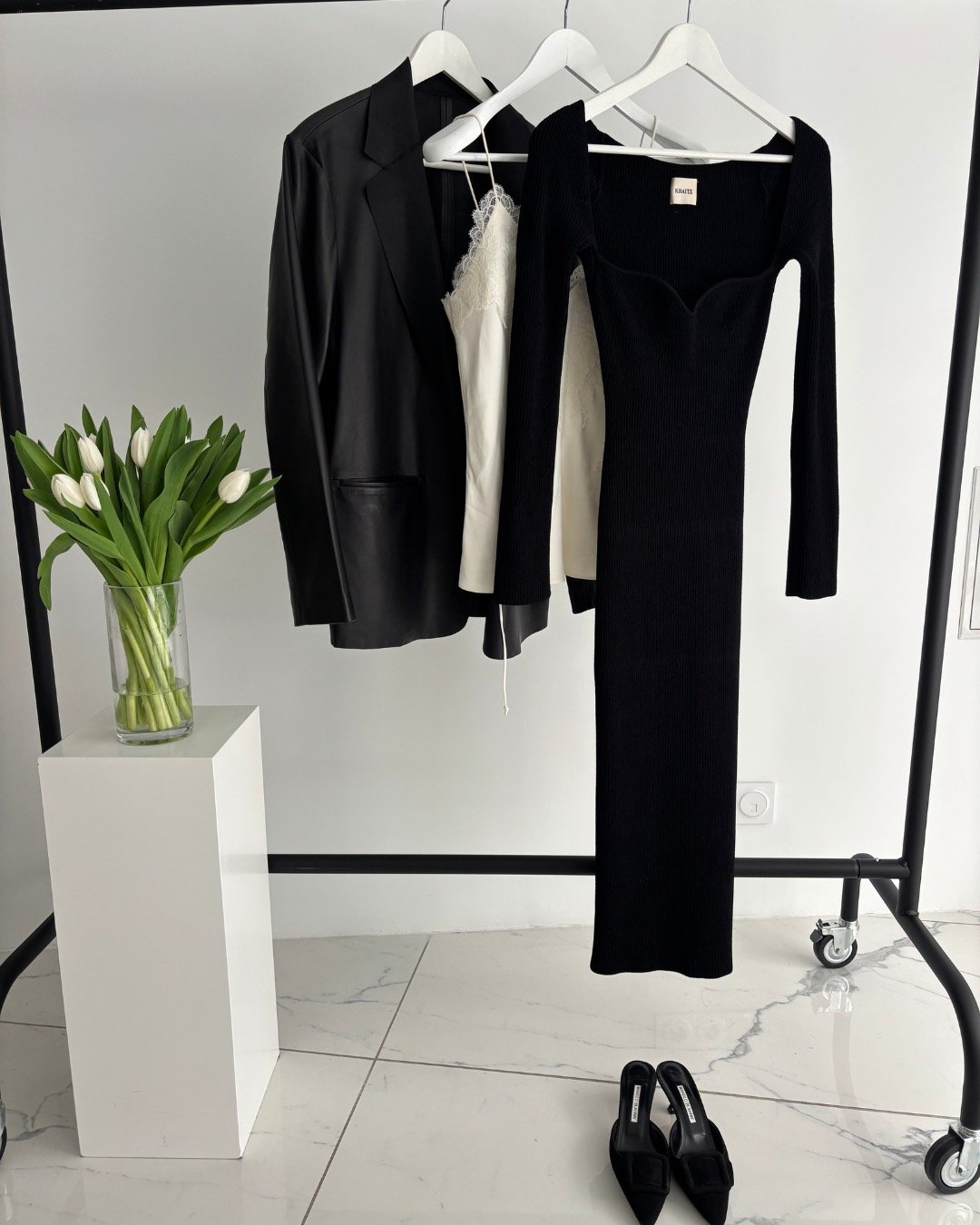 For emerging brands testing Paris or developing a longer engagement. Set design by Elisabeth Bento from The Closeters.