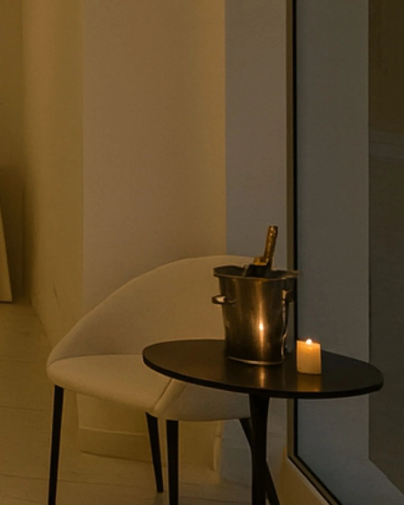 Privatisation . Ambiance . Bar couture #retail #fashionstore #boutique #boutiquestyle #cocktails l