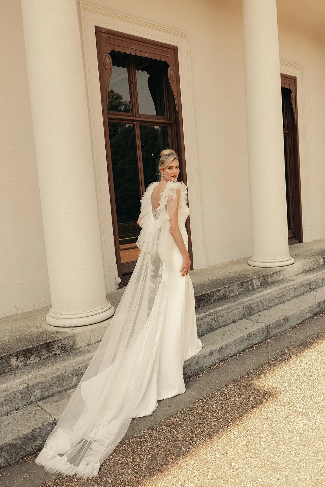ARIEL_GIGI_CAPE_LOVE_STORY_LONDON2.jpg