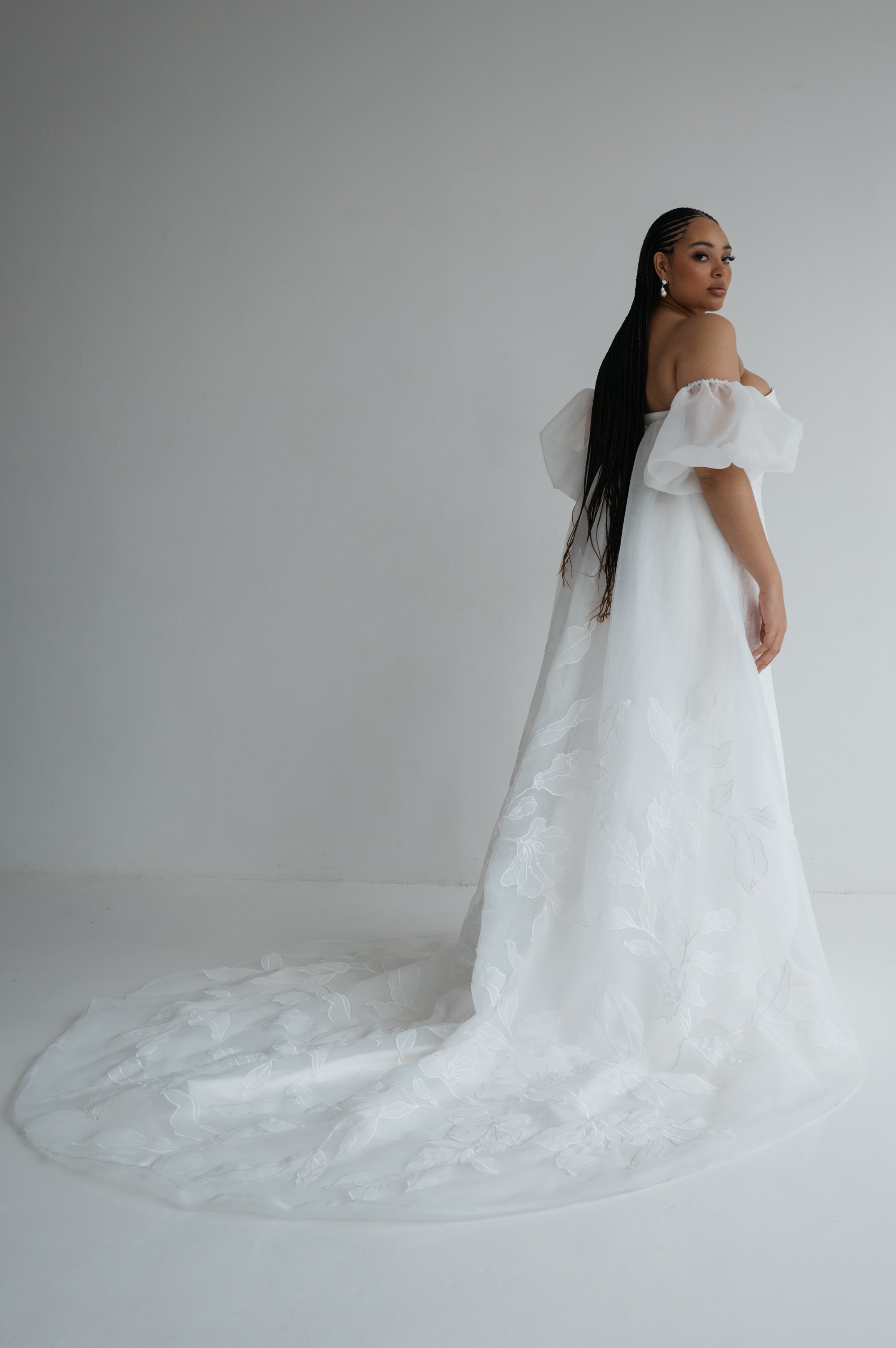Giselle Cape