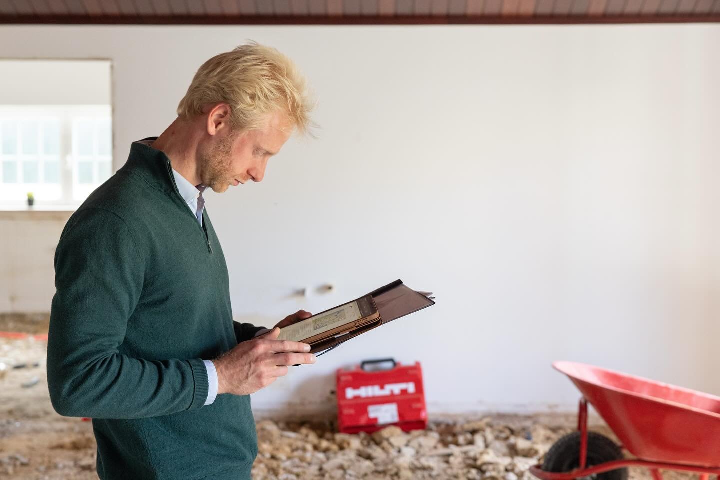 Every renovation has surprises &mdash; good planning means fewer of them.
I&rsquo;m on-site regularly to check details, adjust schedules, and make sure the right things happen at the right time.
#sitesupervision #interiorproject #ericeirarenovations 