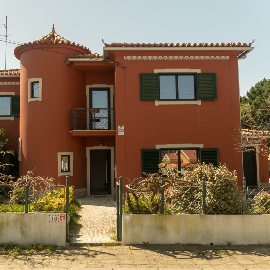 The 1970's Villa - Full Renovation - Mafra