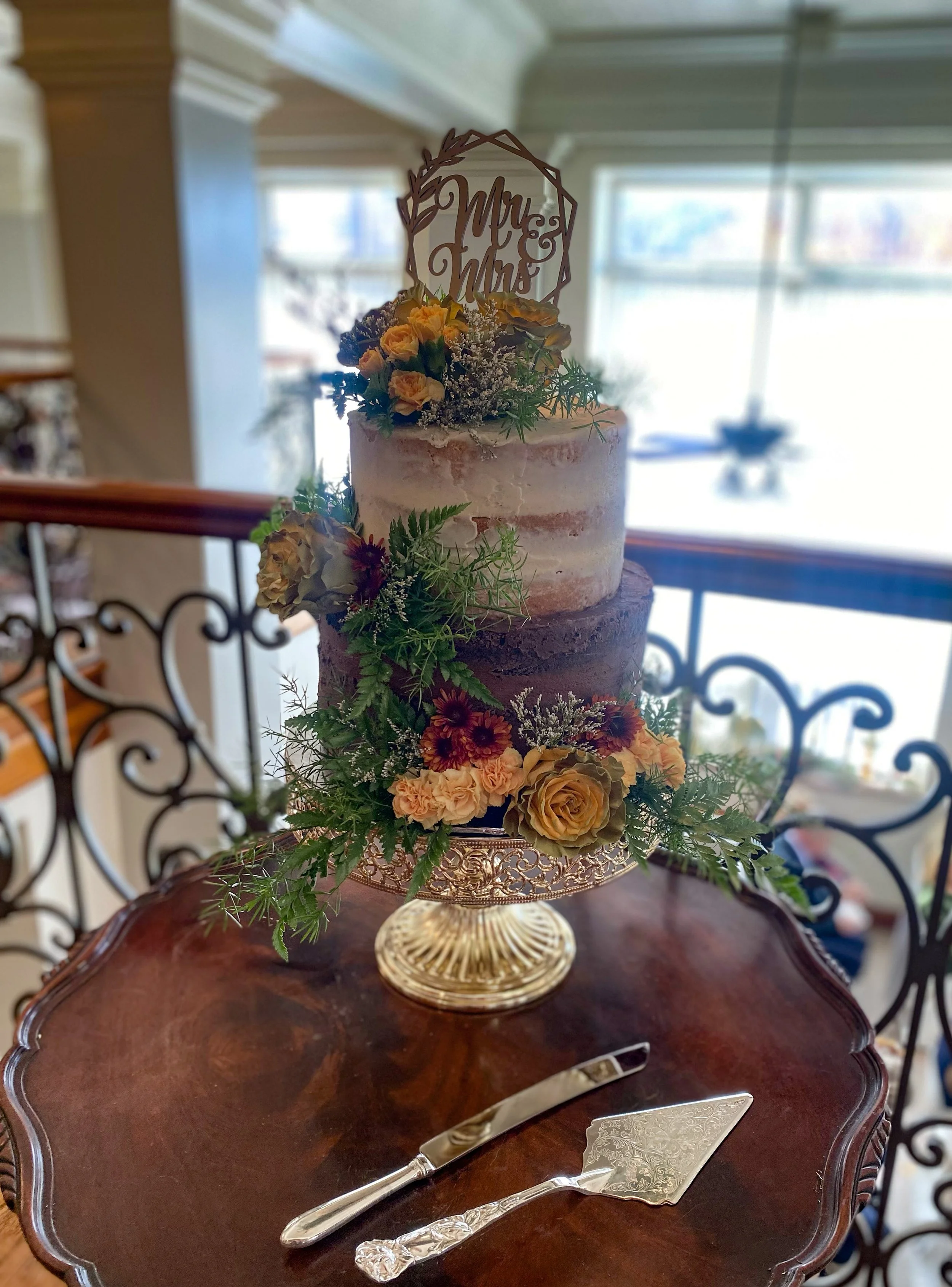 Fall Wedding cakeIMG_3478.jpg