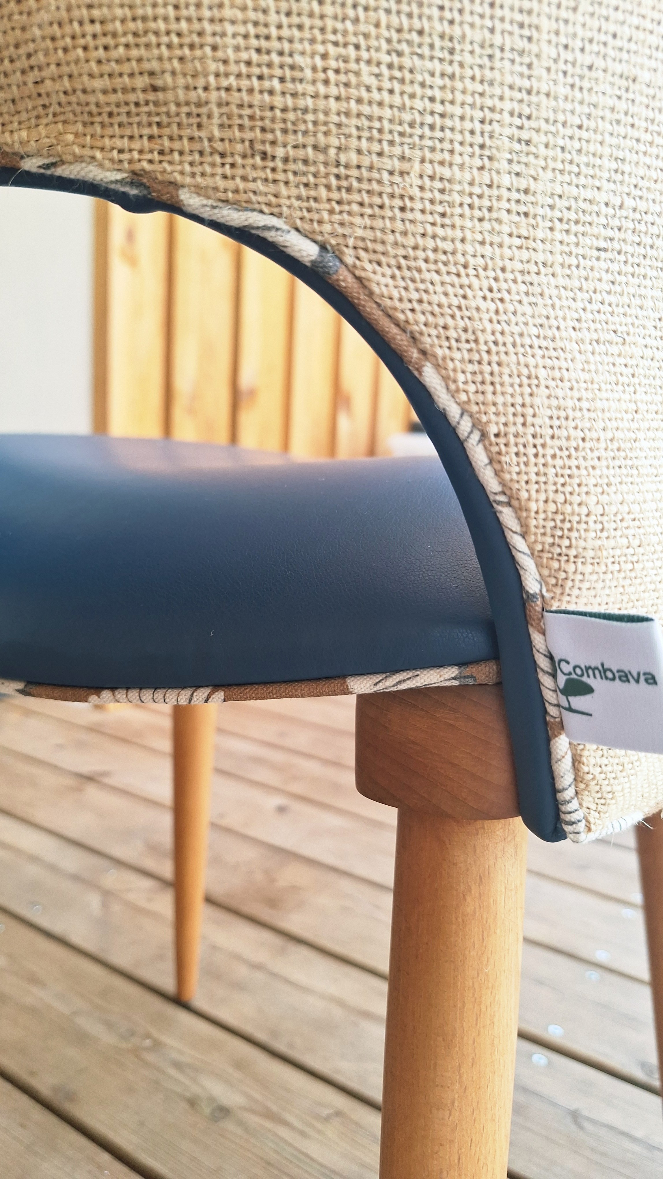 zoom courbe de la chaise tonneau