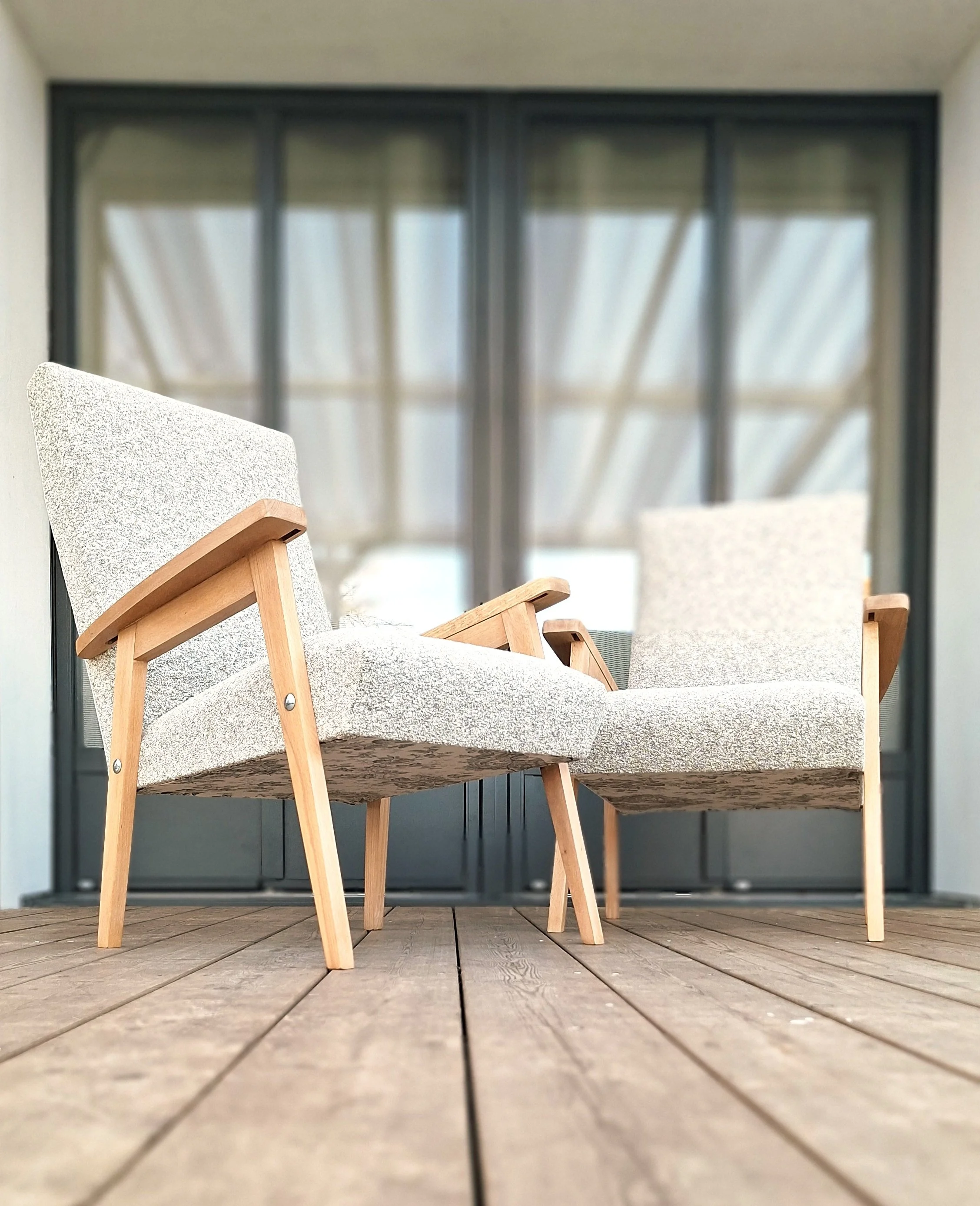 Paire de fauteuil scandinave, modèle loft, vintage en hêtre, teinte douce, restauration complète, visible sur bassin arcachon, sanguinet et Nord Landes