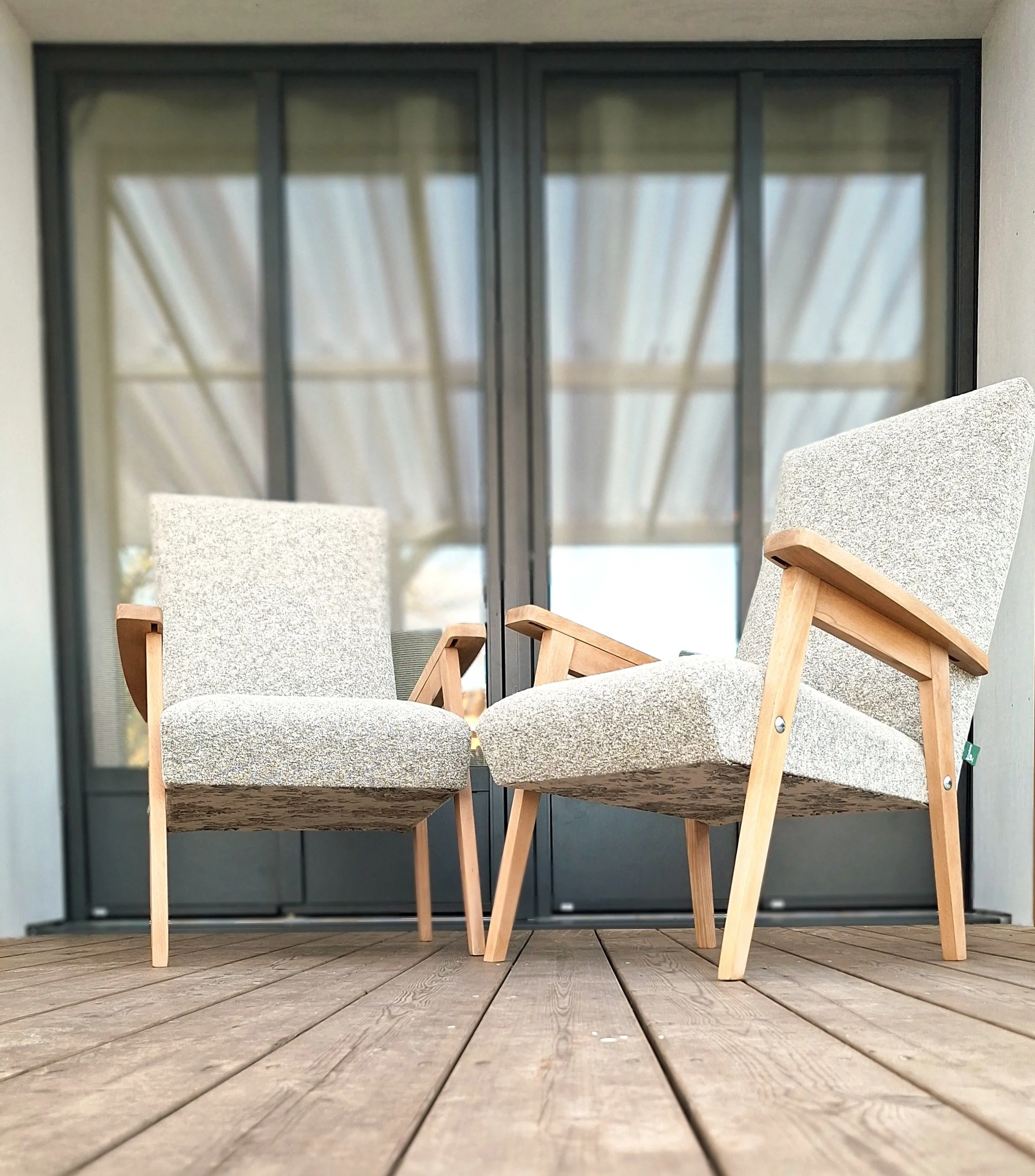 Paire de fauteuil scandinave, modèle loft, vintage en hêtre, teinte douce, restauration complète, visible sur bassin arcachon, sanguinet et Nord Landes