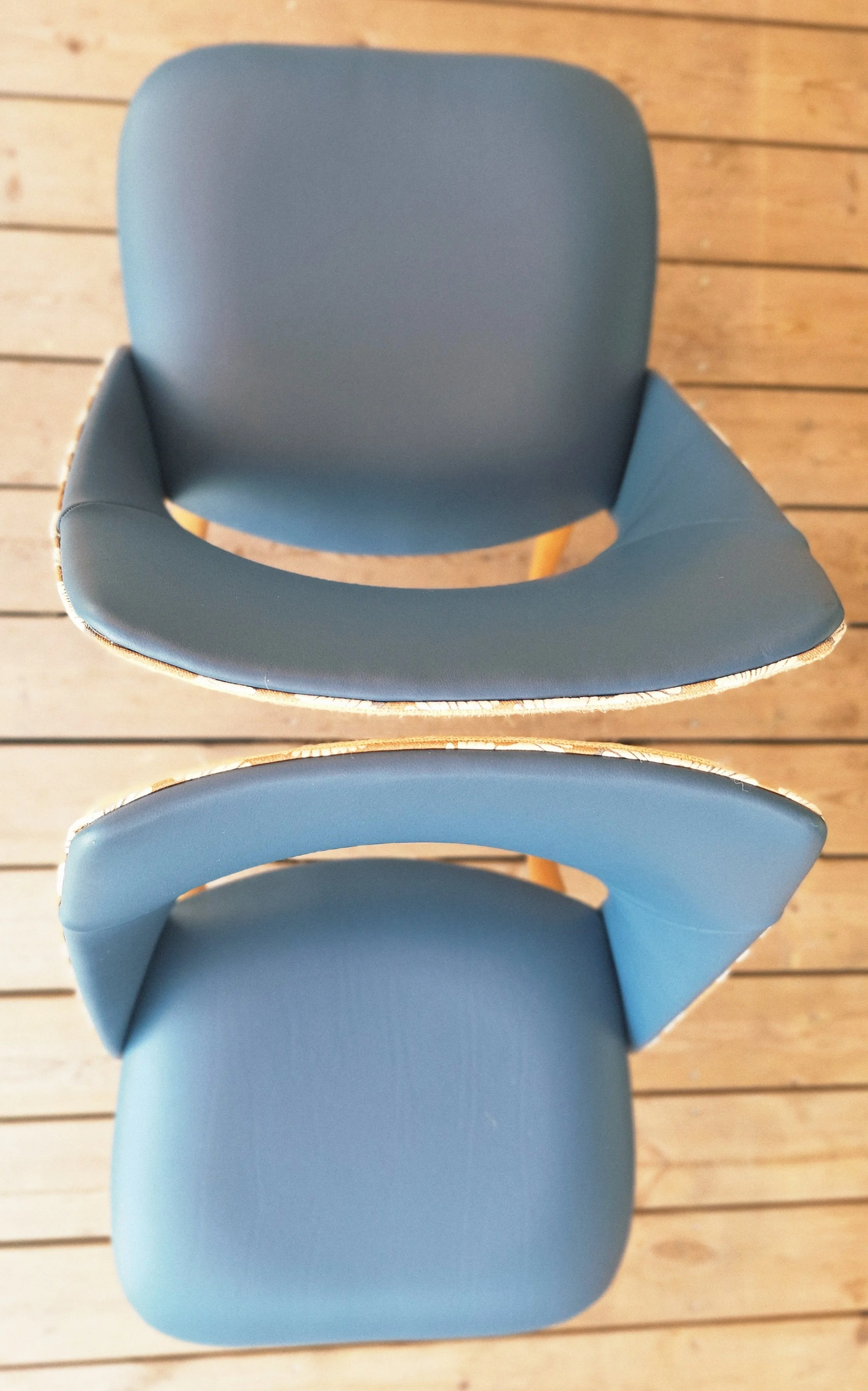 vue de dessus des 2 chaises tonneau