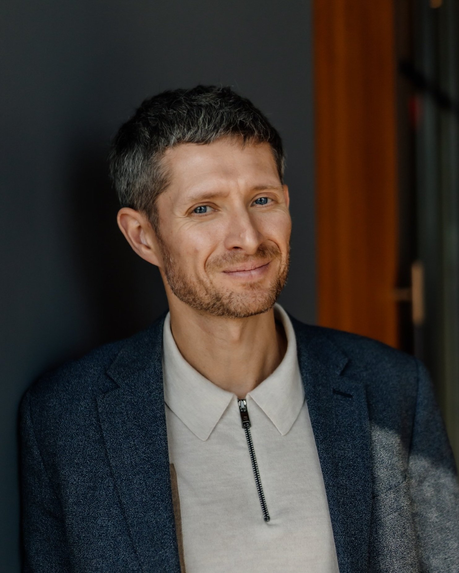 Portrait of a Robin Carhart-Harris