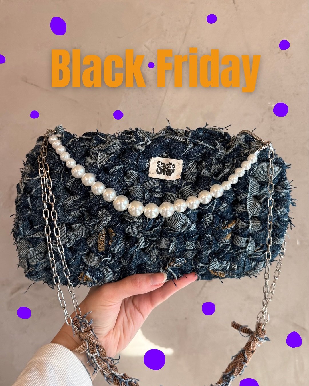 &Uuml;berall sieht man schon die black friday Angebote und I get it! Aber ich hoffe, ihr versteht, dass es hier leider keinen Sale geben wird. 

Ich gebe sehr gerne Friends &amp; Family Rabatt, weil ihr einfach ein krasser Support seid (you know who 