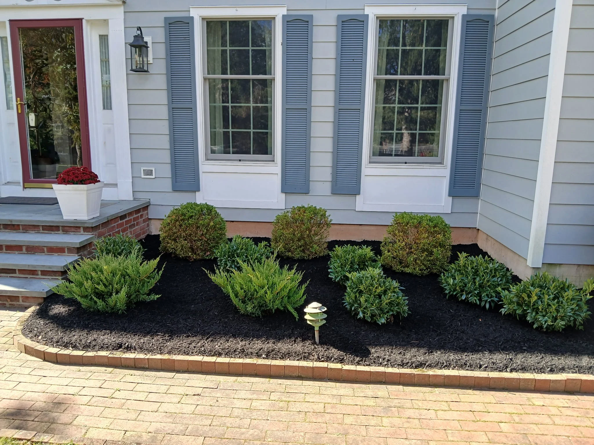 Entryway plantings