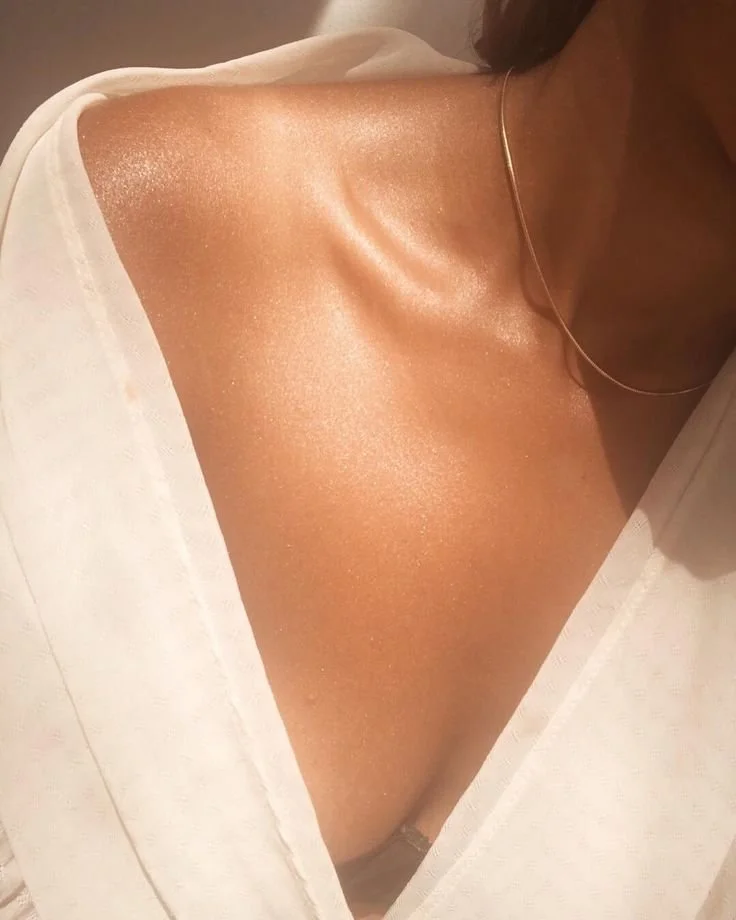 My skin has suddenly changed and I don’t know why…The Hormonal Shift Before Perimenopause