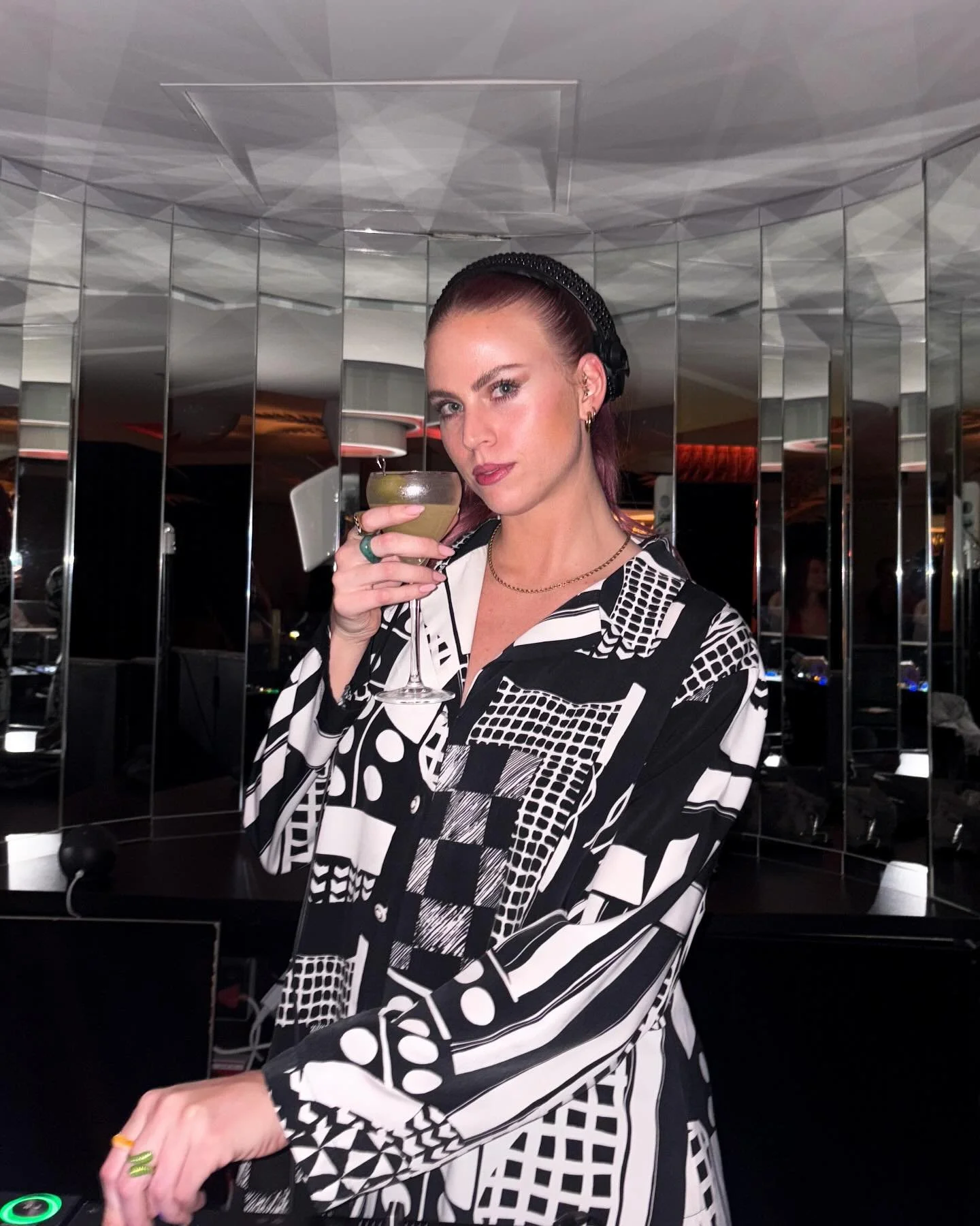 The love affair between a housewife and a dirty martini 🍸