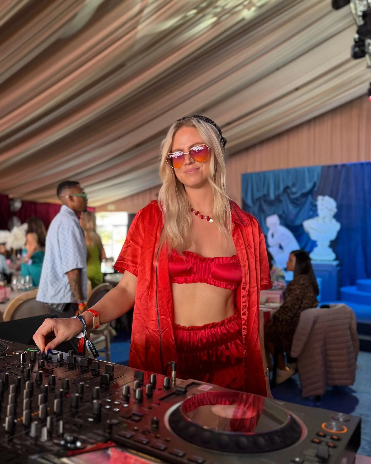 Quite the show @luxurious_marble_circus 😮&zwj;💨
Even the TP was cute 🎀👛🦩🎟️