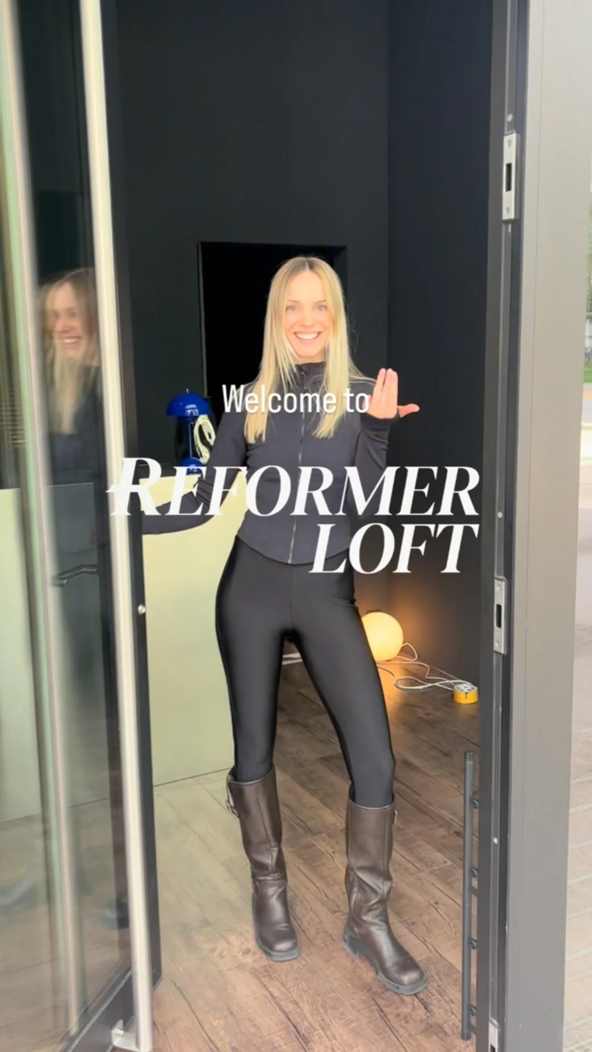 Still work in progress 🚧, but almost there ✨
Remembering the last weeks: touch-ups, painting 4.2m high ceilings, sanding and painting doors, deliveries and setup of the reformers, plus countless hours in furniture stores and hardware shops.
Step b
