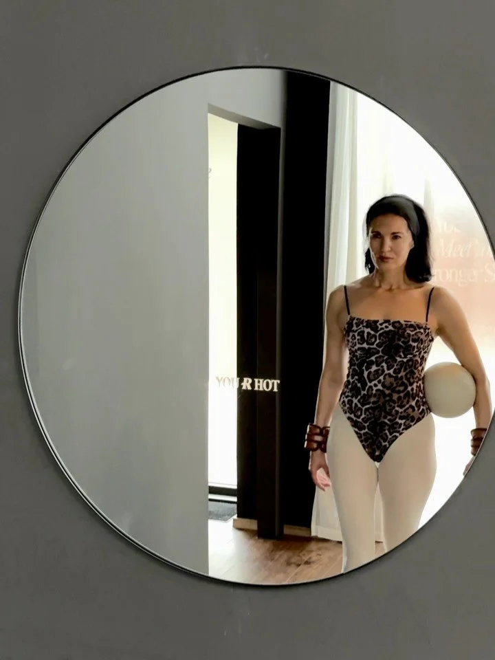 ✨ Reformer Loft x Maison Athl&eacute; Giveaway
We&rsquo;re gifting a pair of their luxury wrist &amp; ankle weights.

To participate:
&nbsp;&nbsp;&nbsp;&nbsp;1.&nbsp; Book any class before October 31
&nbsp;&nbsp;&nbsp;&nbsp;2.&nbsp;Follow @reformerlo