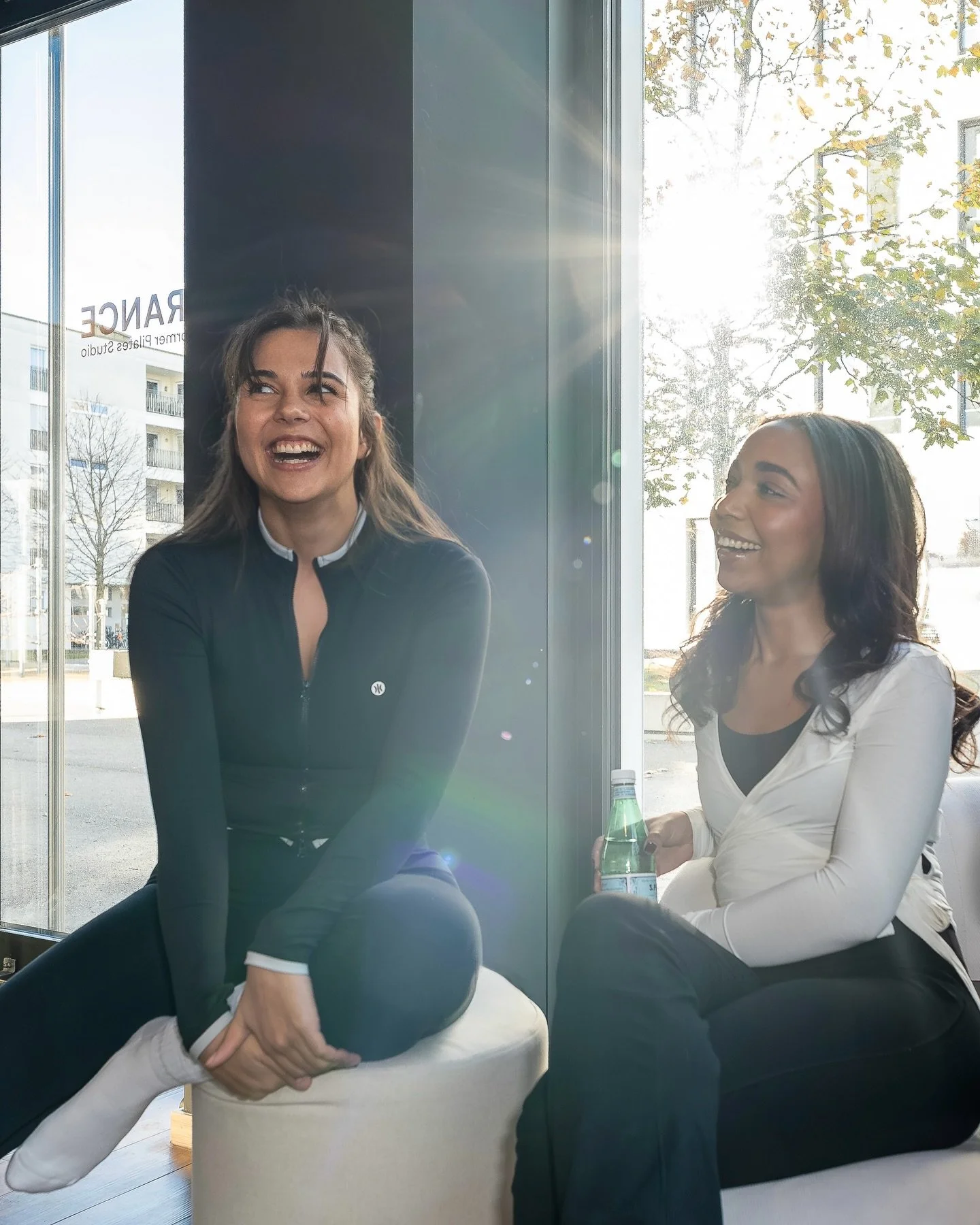 Lounge laughs. Mirror checks. Friends who never skip reformer pilates. Find your moment, your vibe, your crew at Reformer Loft. ✨

#reformerloft #reformerpi̇lates #pilatesstudio #munich