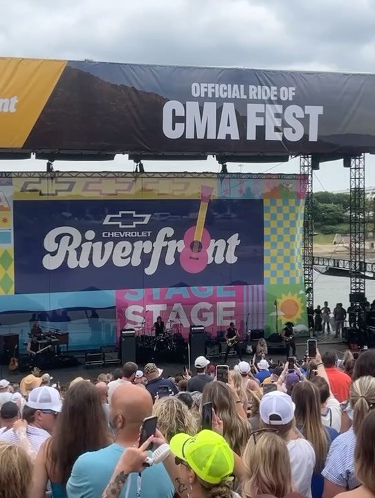 On June 5 our @meetup helped us check off another Nashville Bucketlist experience&hellip;
☑️ @cmamusicfestival where we heard @megmoroney + @joshrossmusic + @drewbaldridgemusic 

#meetnewpeople #nashville #meetup