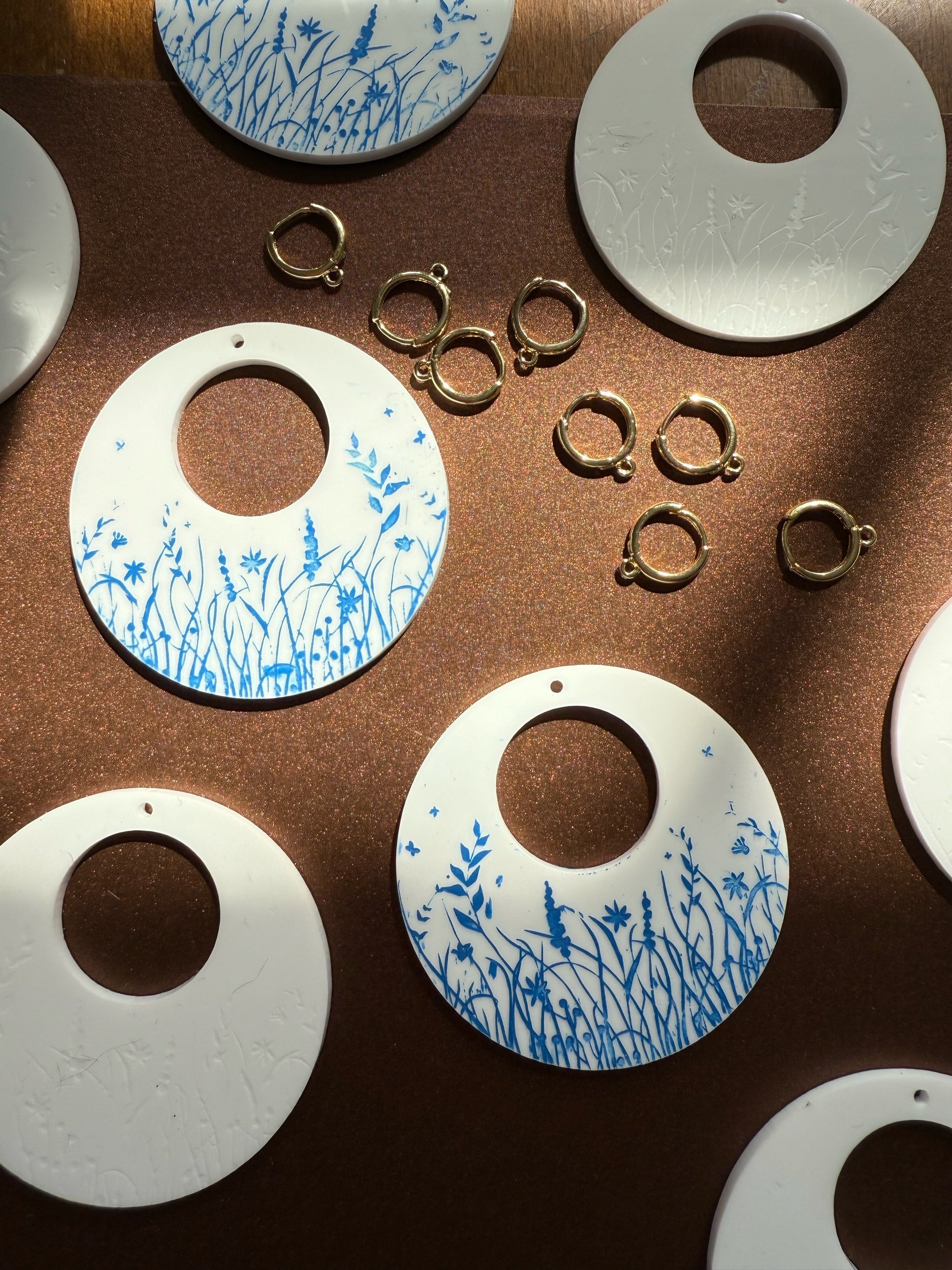 Delftware Meadow Large Hoops