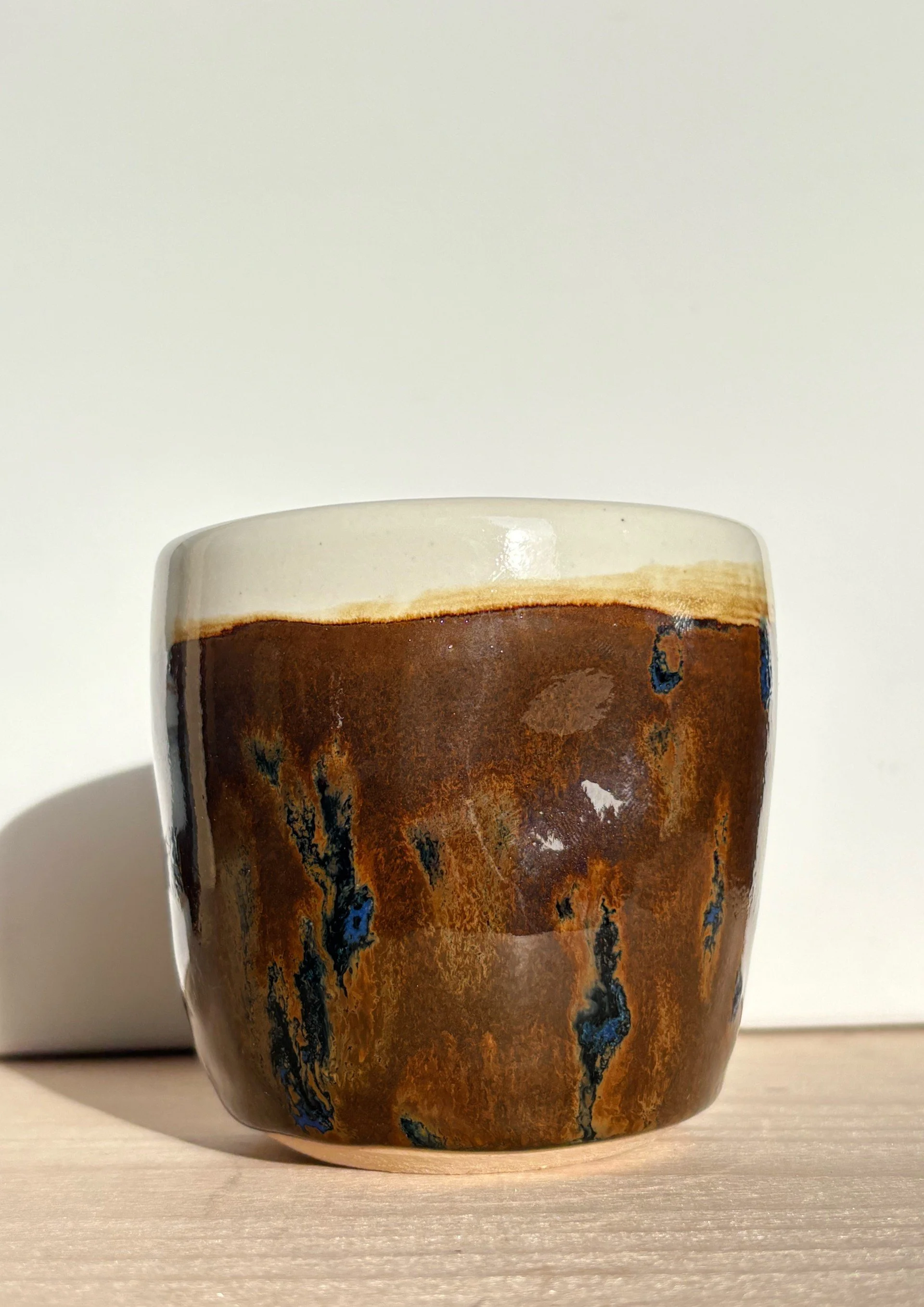 brown and blu ecup.jpg