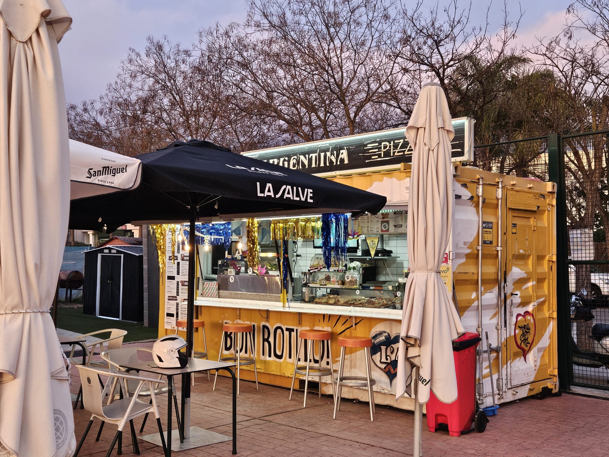 FOODMOVIL02.jpg