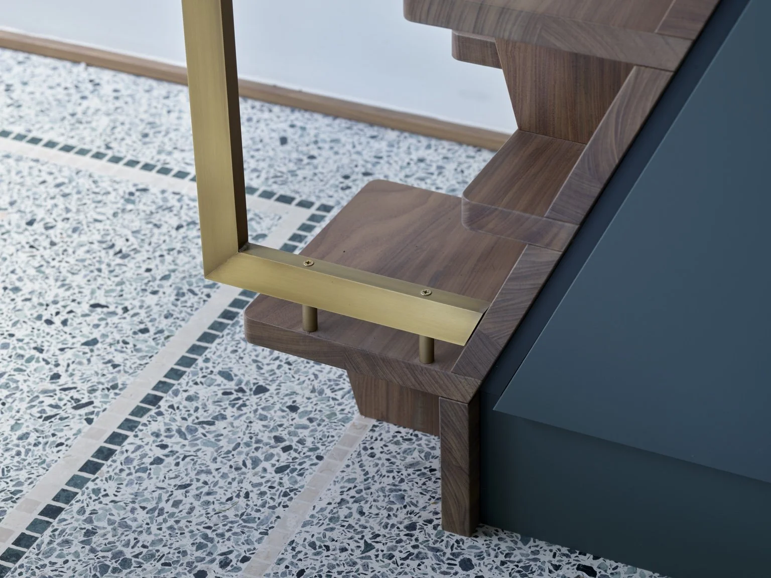 Sajfrt boutique interior – architectural jewellery atelier in Brussels